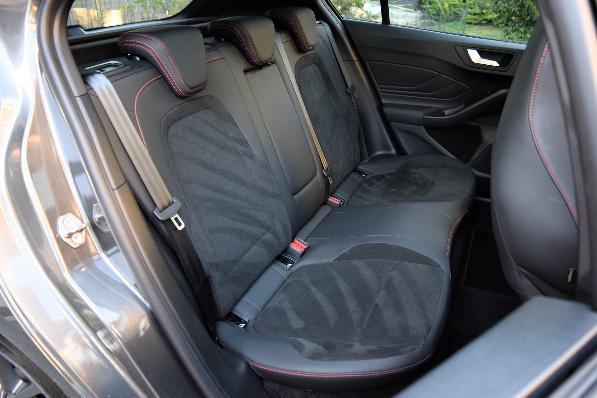 FORD Focus 2.3 ST Automat-image-13