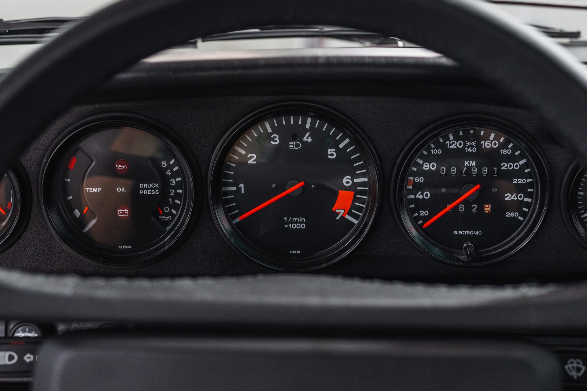 PORSCHE 911 Carrera Club Sport (Clubsport) CS-image-13