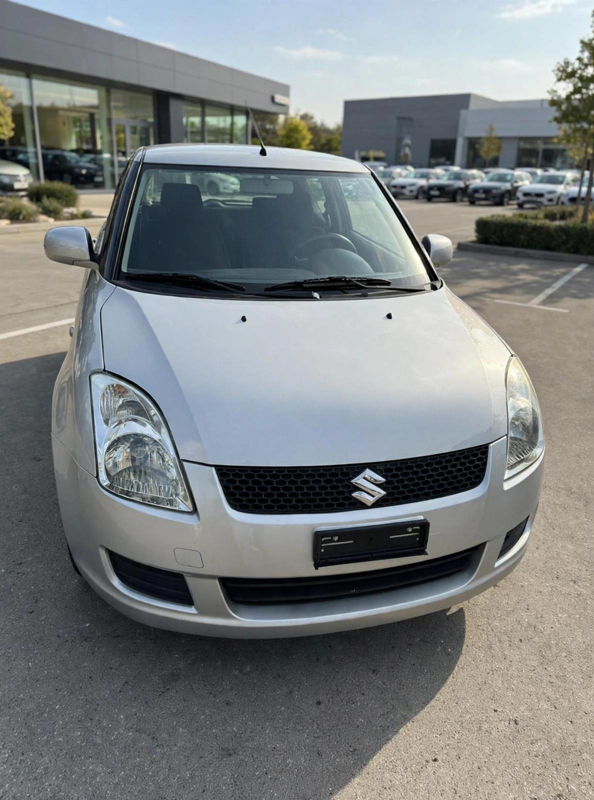 SUZUKI Swift 1.3i 16V GL Top