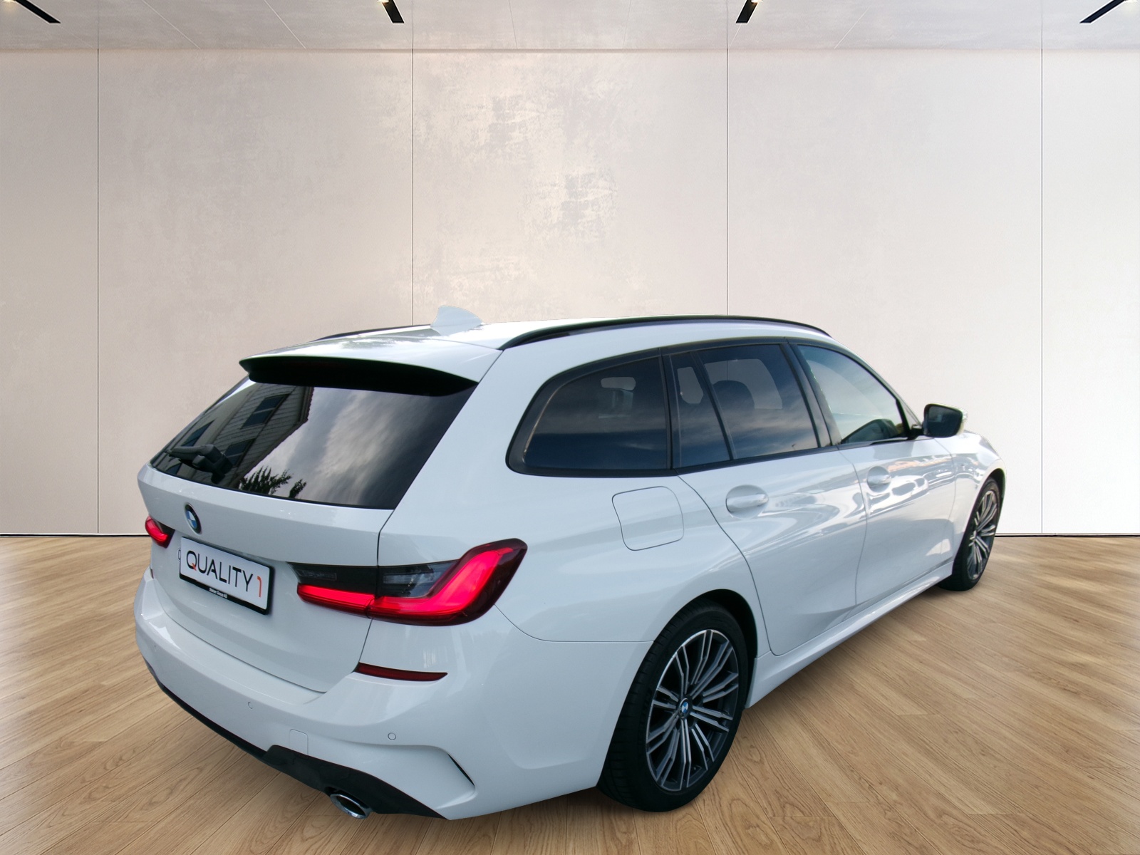 BMW 320d xDrive Touring M Sport Steptronic-image-14