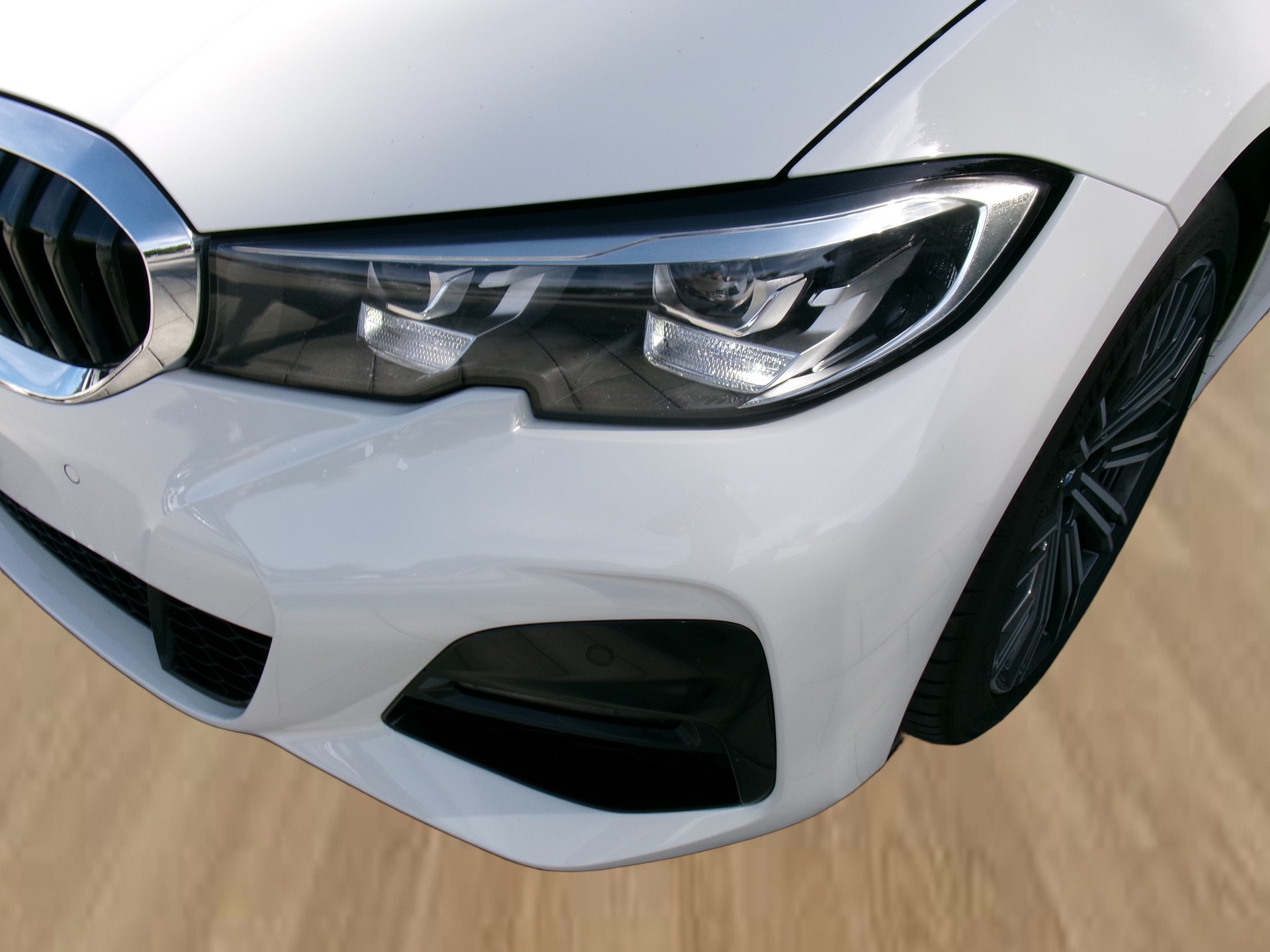 BMW 320d xDrive Touring M Sport Steptronic-image-4