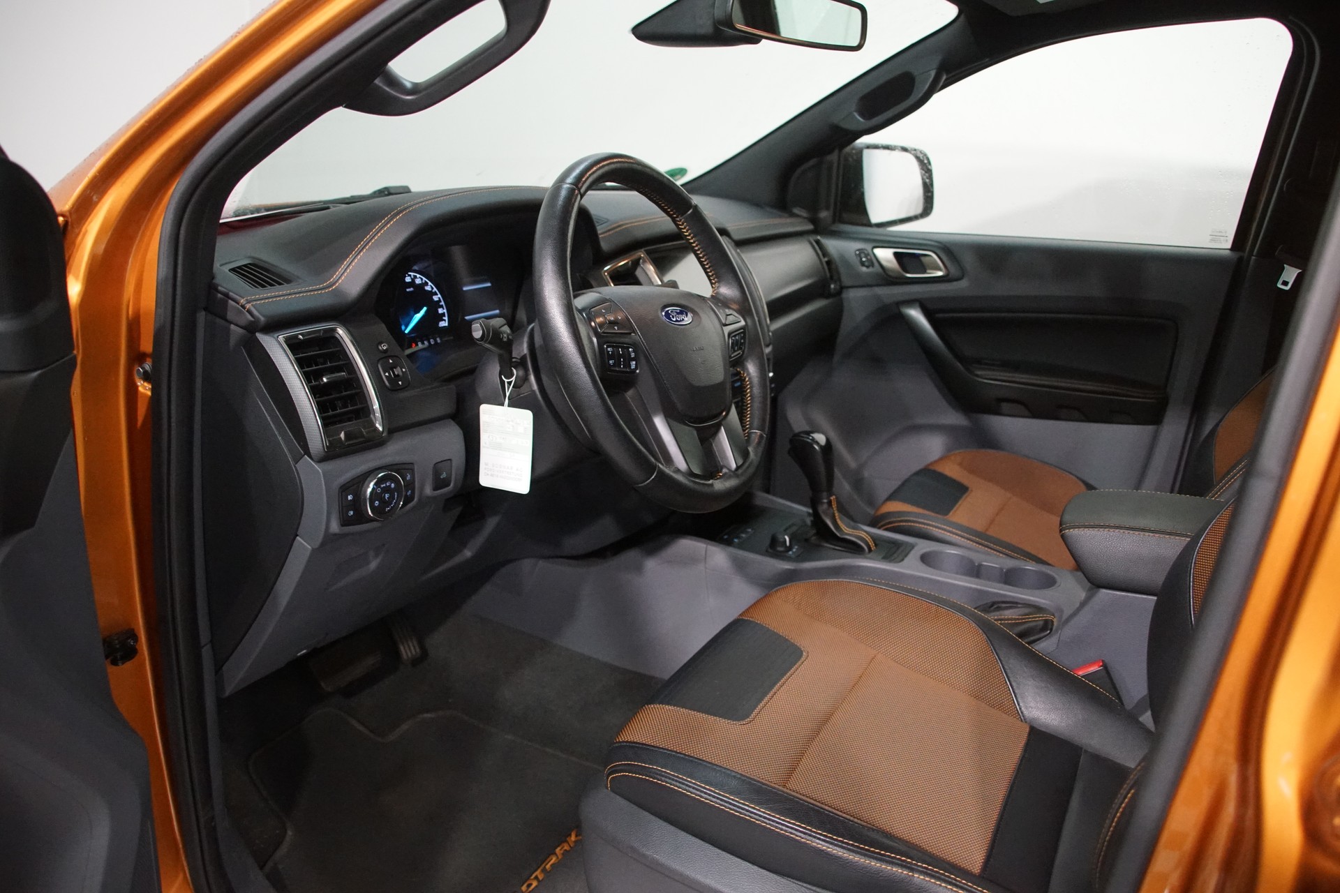 FORD Ranger Wildtrak 3.2 TDCi 4x4 A-image-17