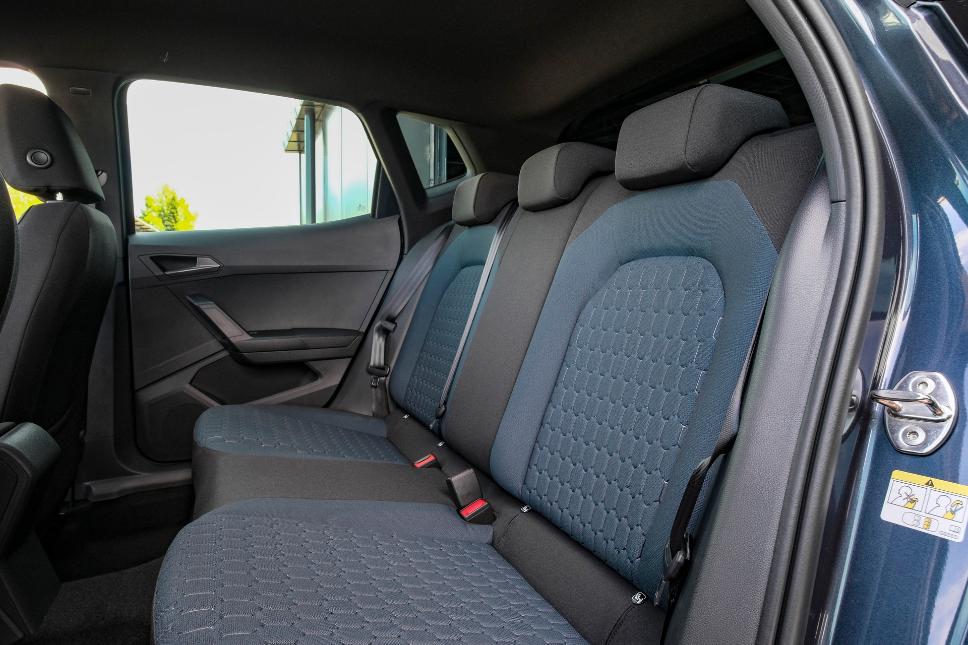 SEAT Arona 1.0 TSI Eco Style DSG-image-11