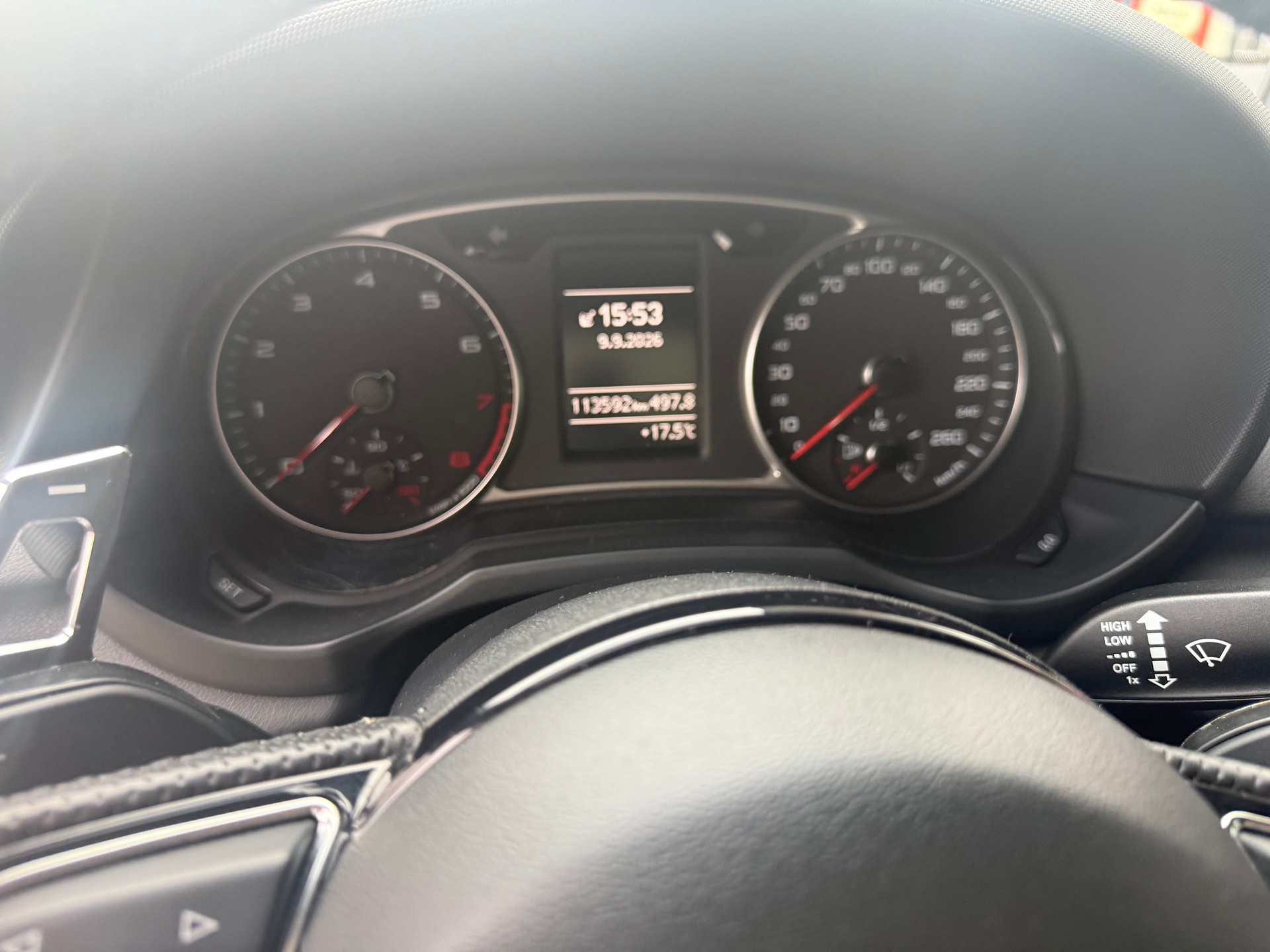AUDI A1 Sportback Sport 1.4 TFSI Ambition S-tronic-image-10