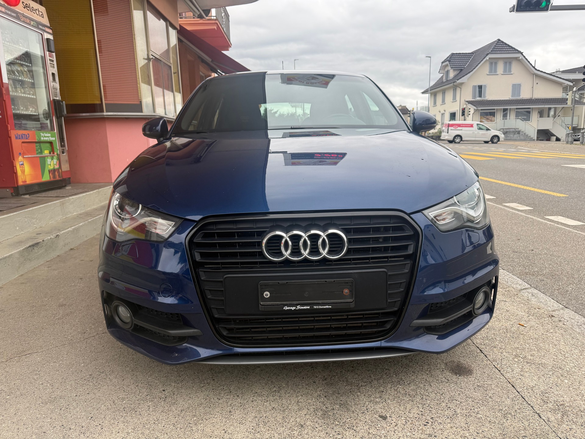 AUDI A1 Sportback Sport 1.4 TFSI Ambition S-tronic-image-2