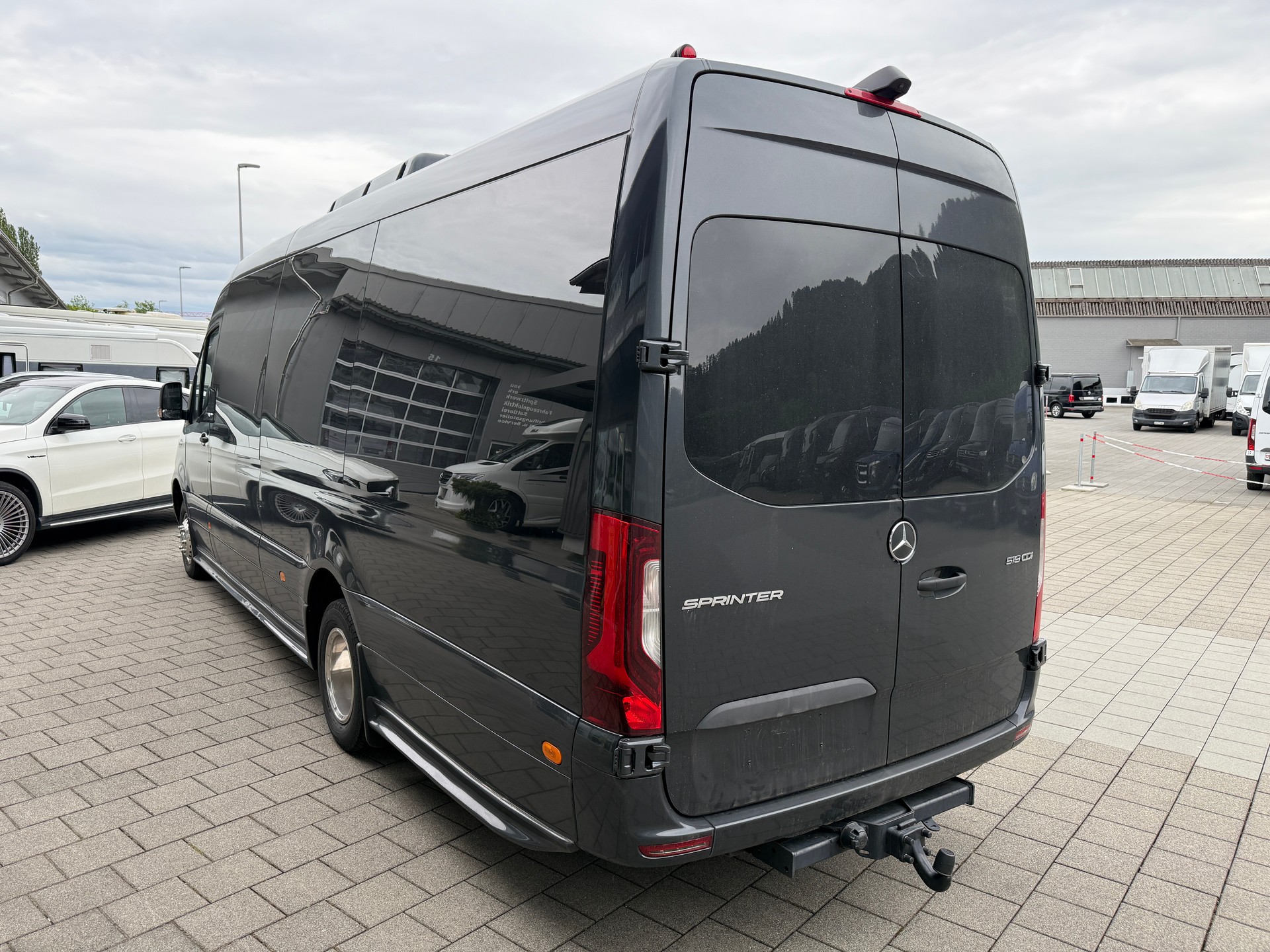 MERCEDES-BENZ VIP Midibus mit 17/21 Sitzplätzen-image-3