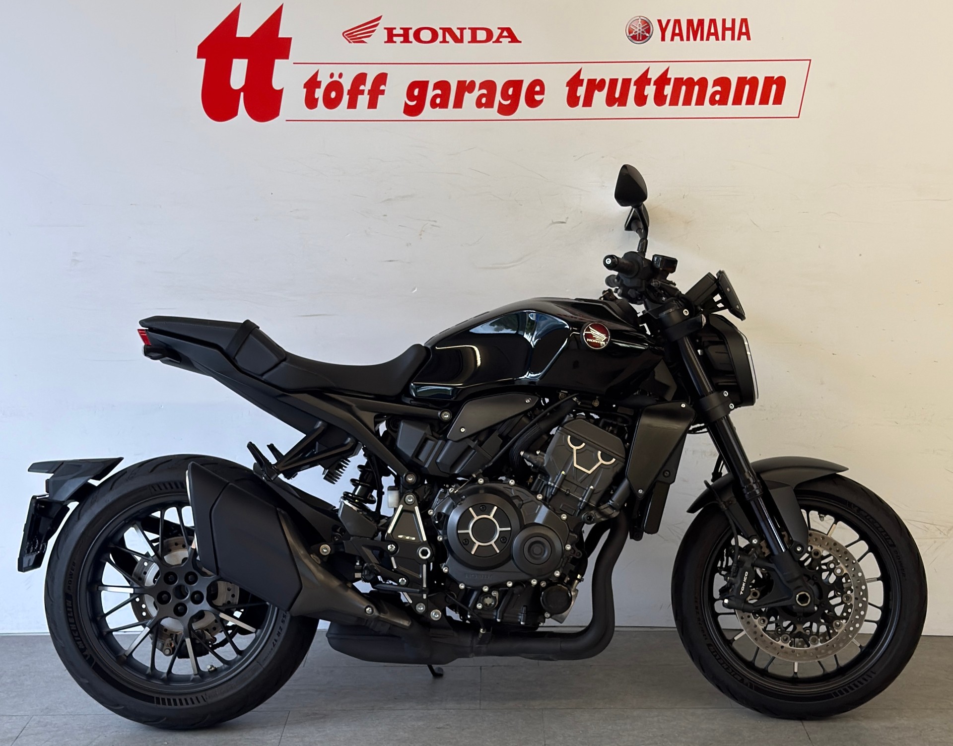HONDA CB 1000 R Black Edition
