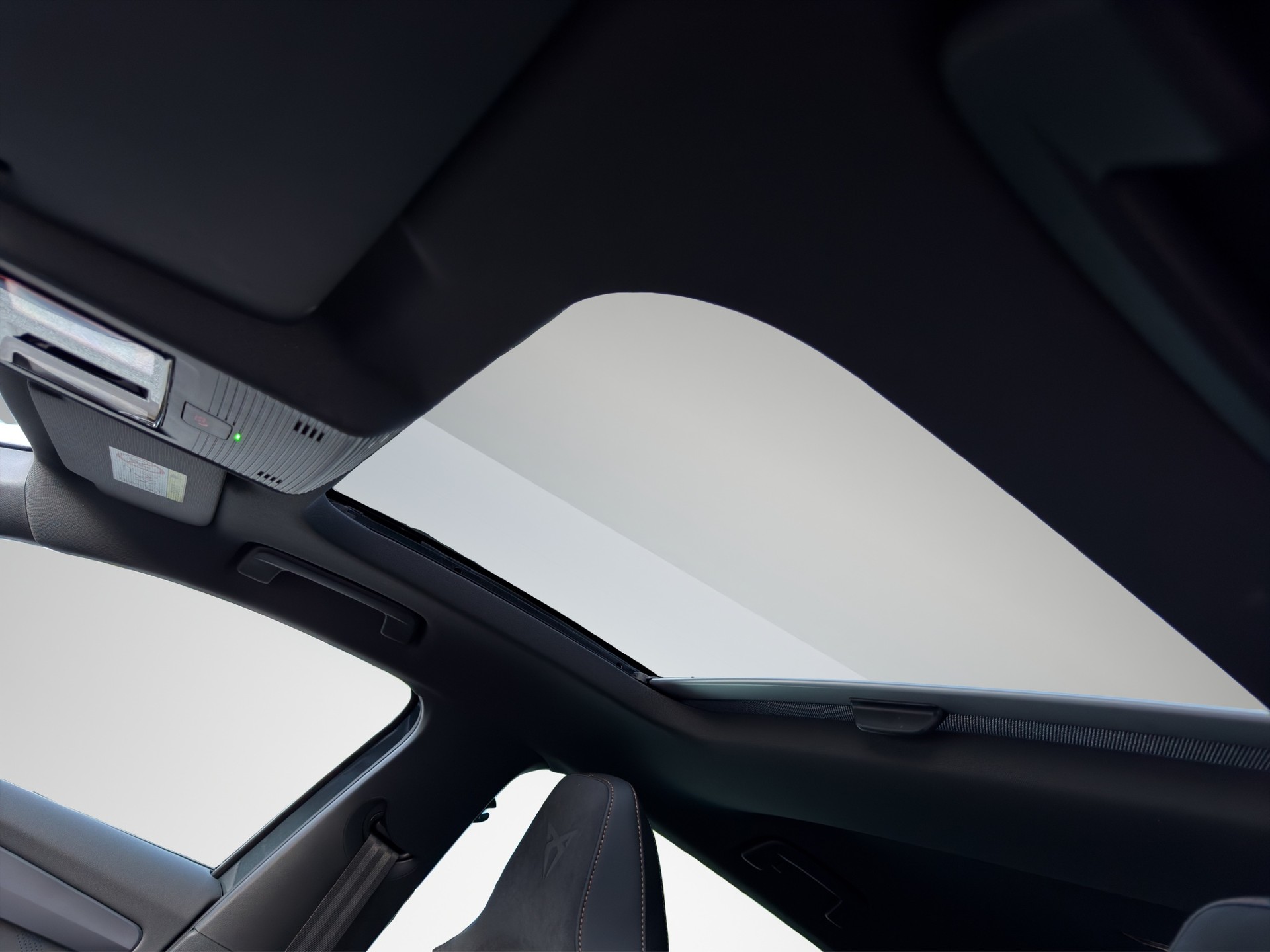 CUPRA LEON 2.0 TSI VZ DSG-image-17