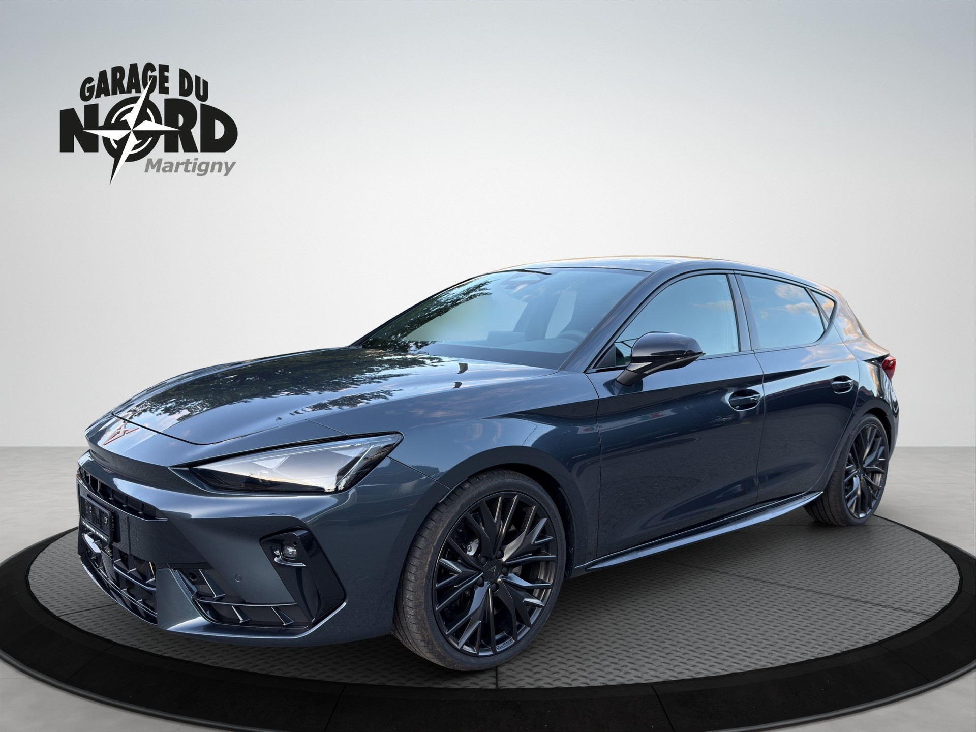 CUPRA LEON 2.0 TSI VZ DSG-image-0