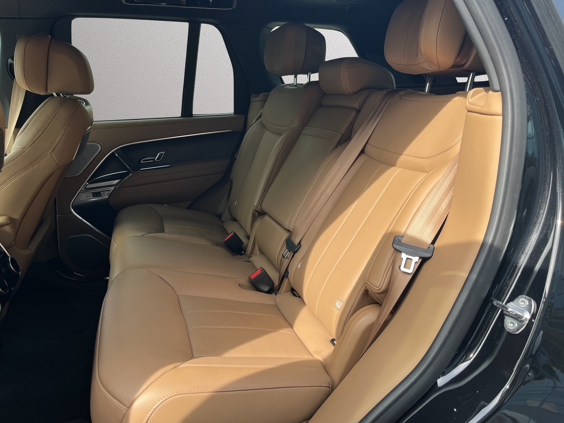 LAND ROVER Range Rover P550e Si6 PHEV Autobiography Automatic-image-19