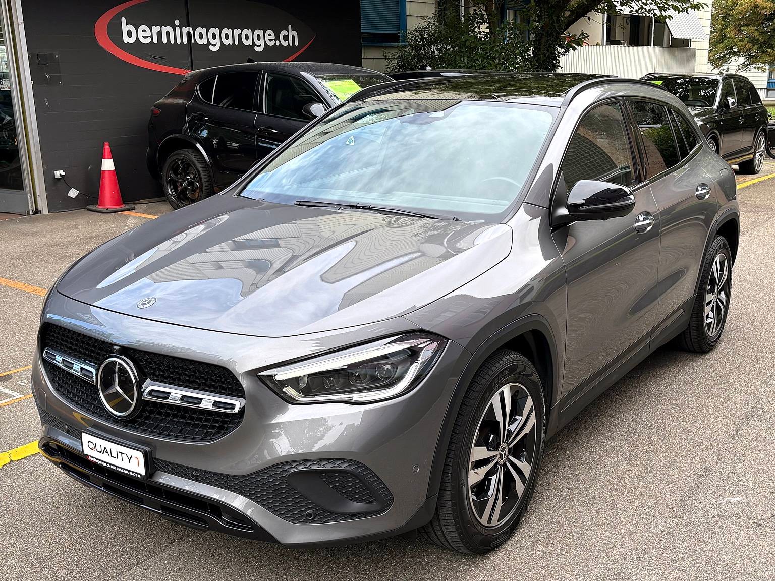 MERCEDES-BENZ GLA 200d Urban-/Progressive 4Matic 8G-DCT-image-0