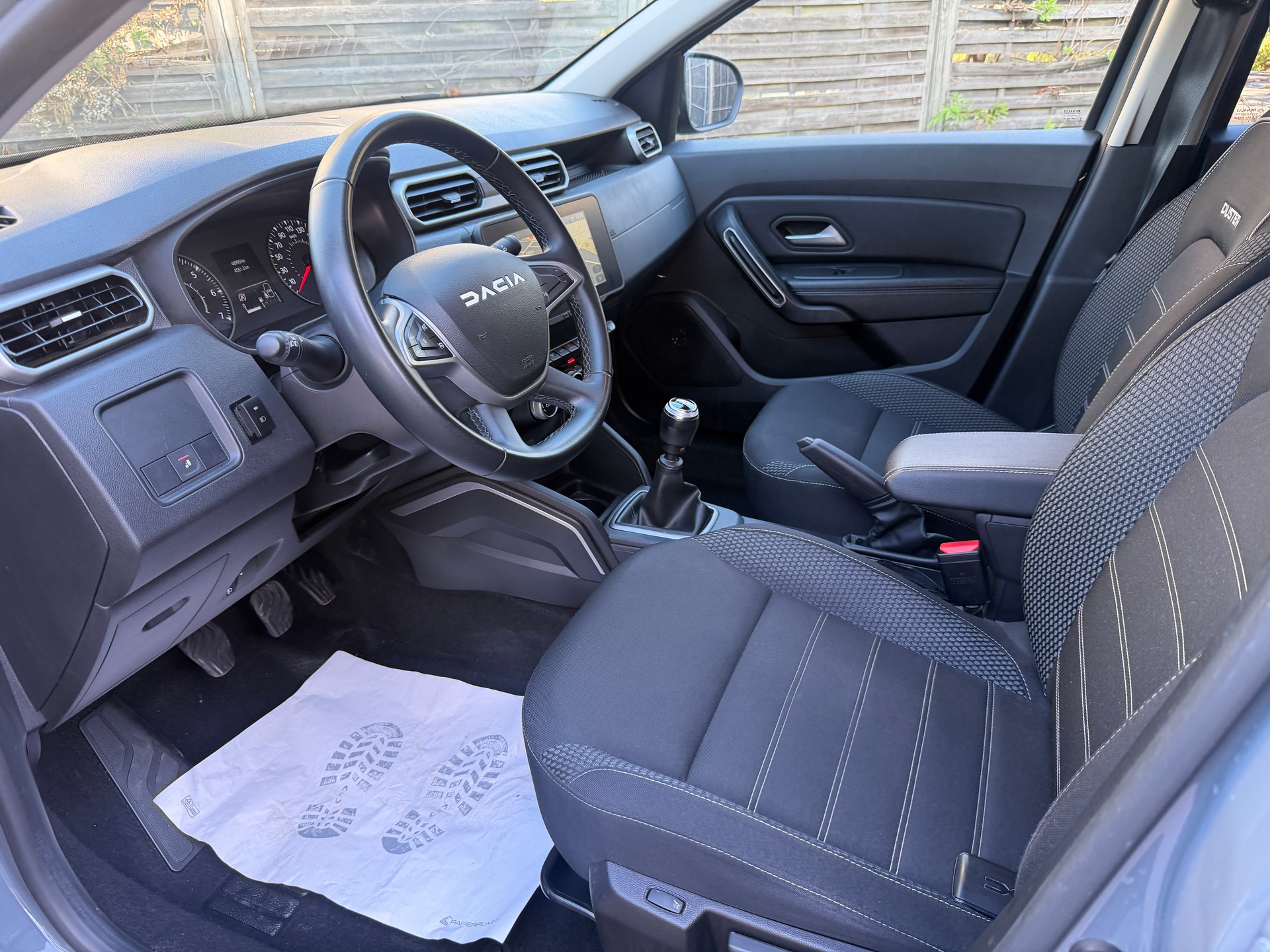 DACIA Duster Blue dCi 115 Journey 4x4-image-11