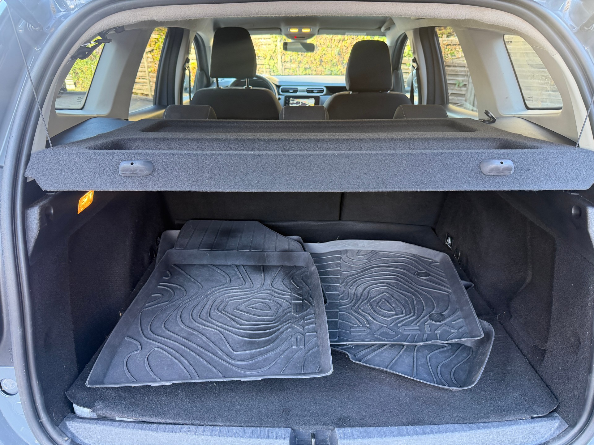 DACIA Duster Blue dCi 115 Journey 4x4-image-15
