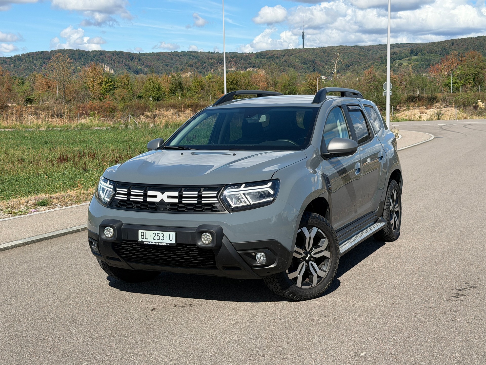 DACIA Duster Blue dCi 115 Journey 4x4-image-0