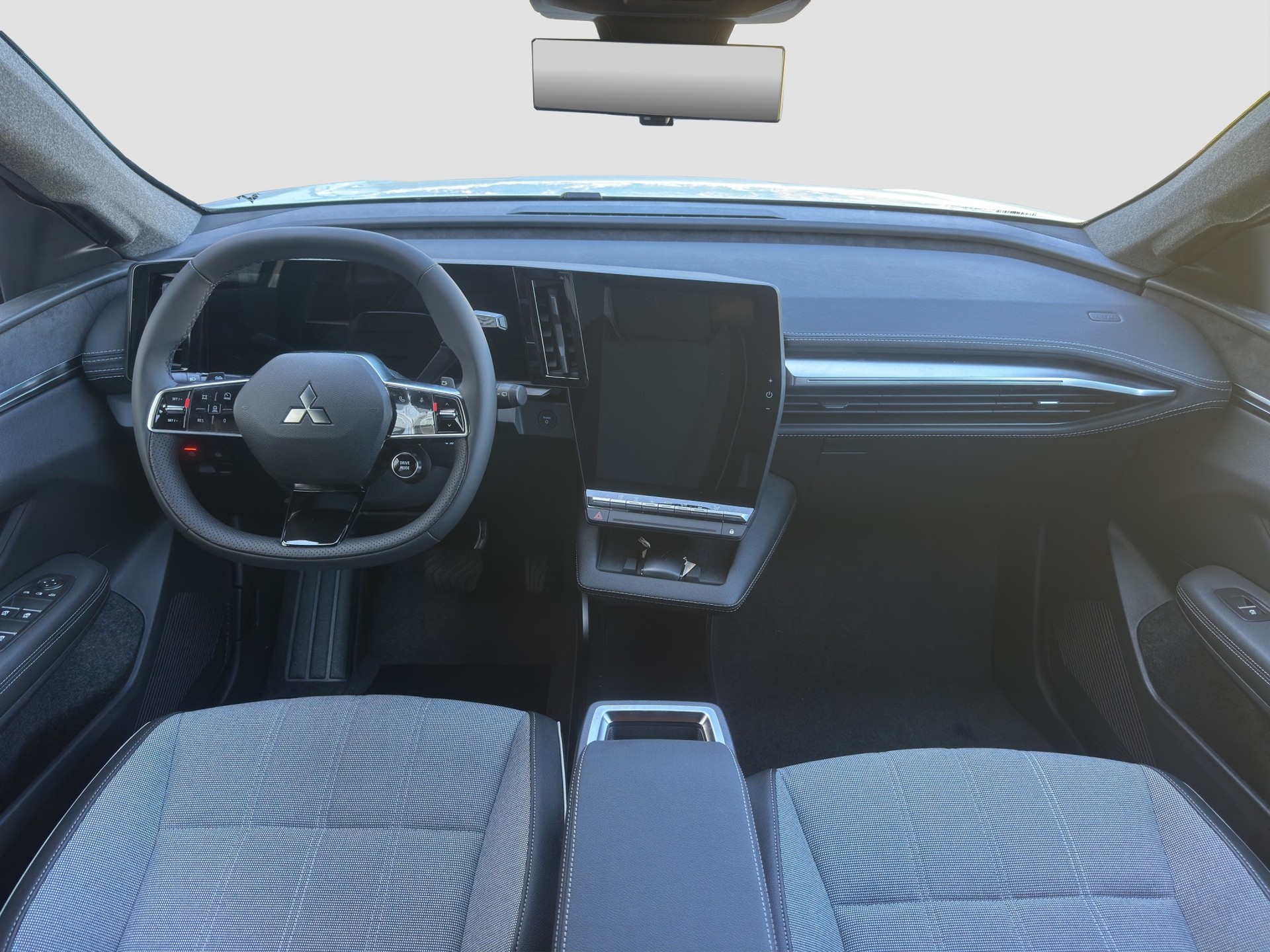 MITSUBISHI Eclipse Cross BEV 87kWh Intense+-image-12