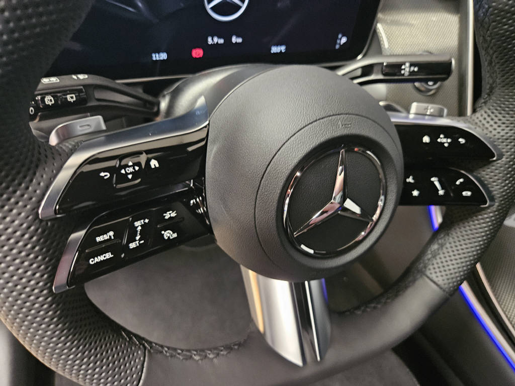 MERCEDES-BENZ GLC 220 d 4Matic AMG Line-image-7