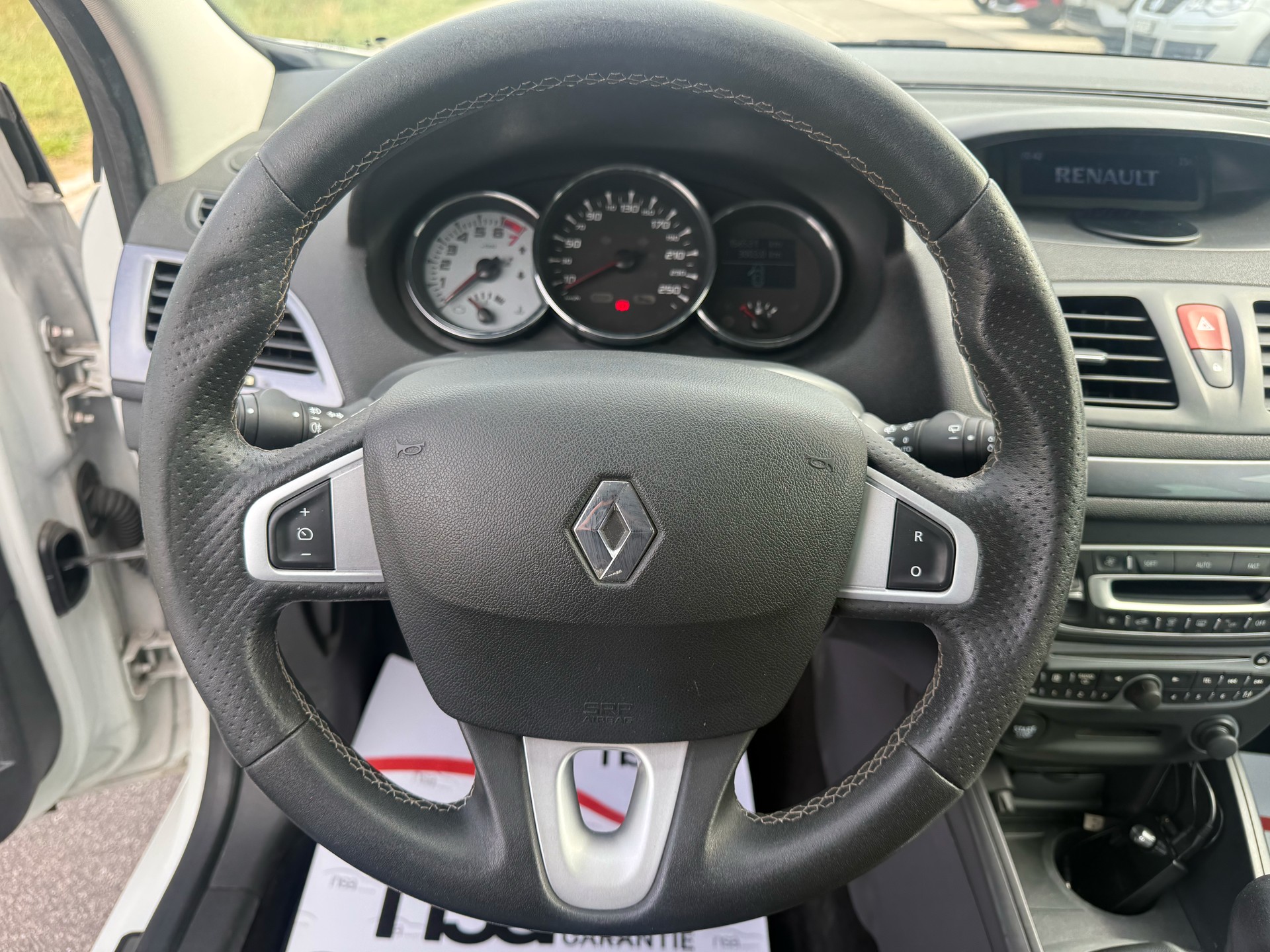 RENAULT Mégane Grandtour 2.0 16V Turbo Dynamique-image-10