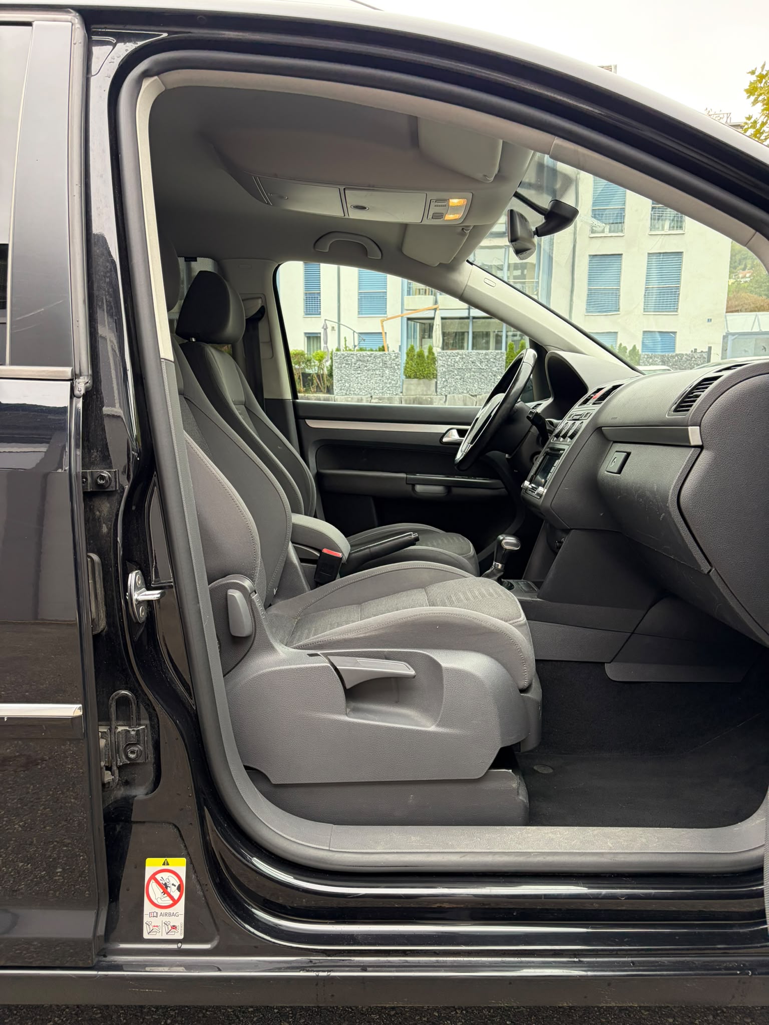 VW Touran 2.0 TDI Highline-image-7