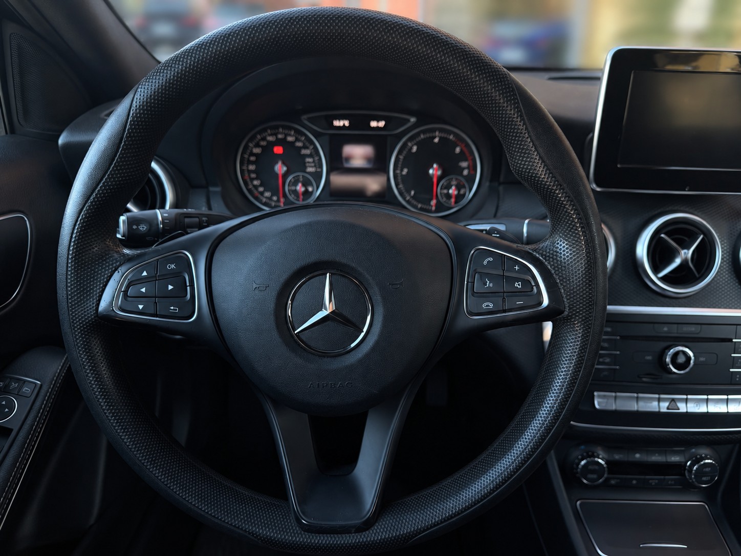 MERCEDES-BENZ A 200 CDI Style 4Matic 7G-DCT-image-9