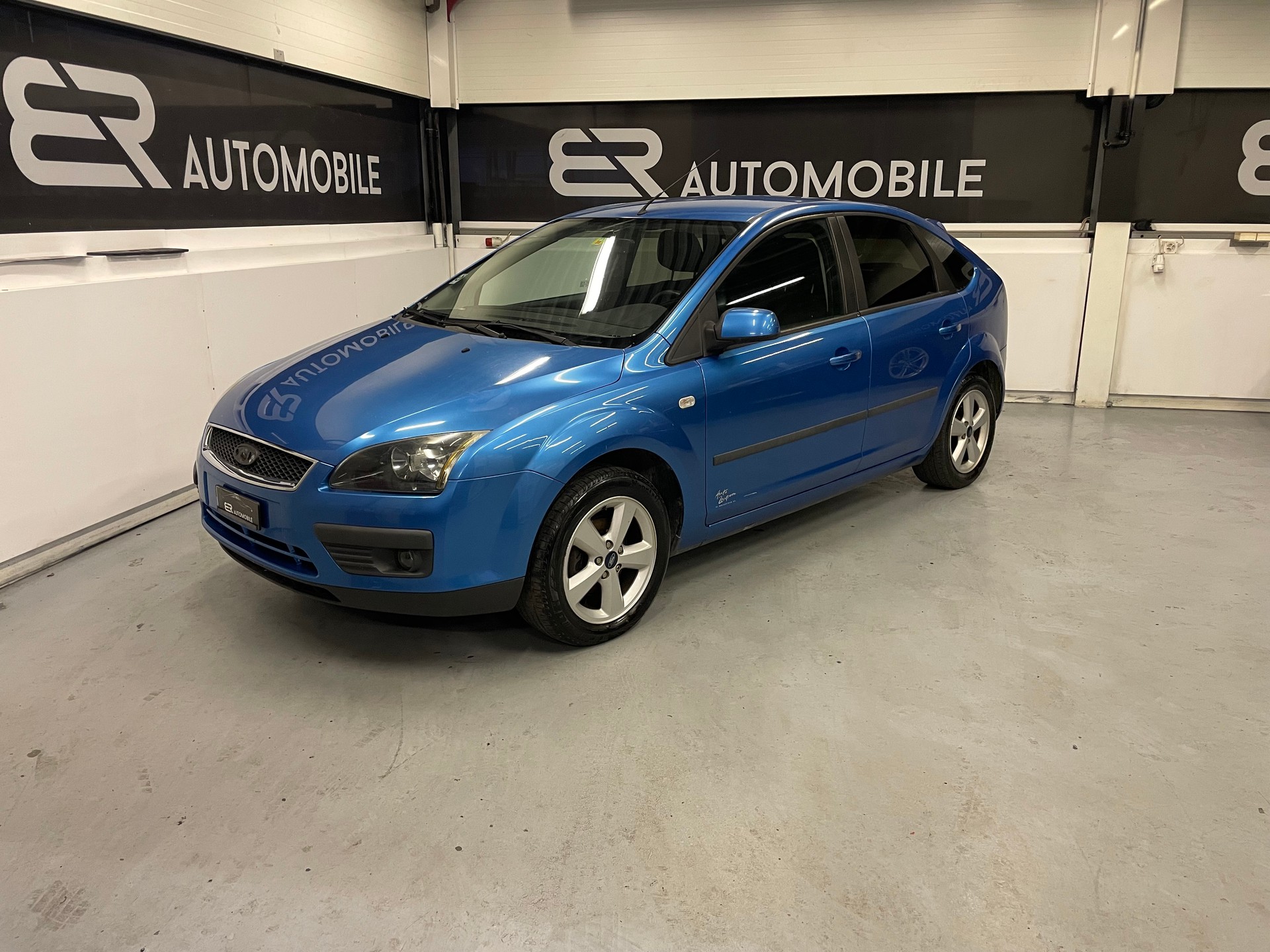 FORD Focus 1.6i VCT Carving-image-0