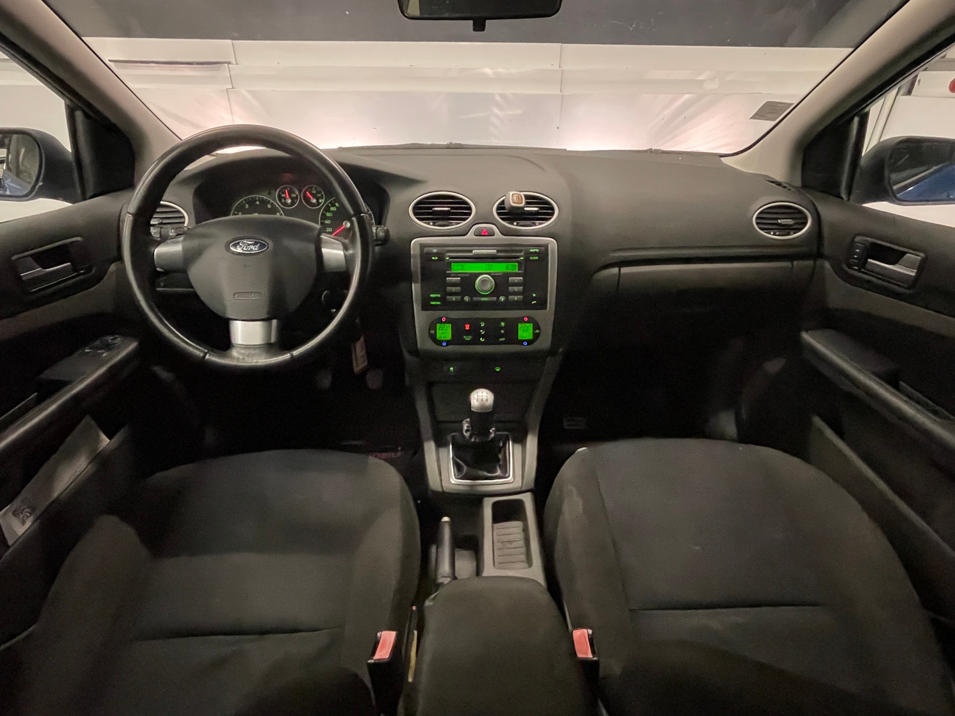 FORD Focus 1.6i VCT Carving-image-7