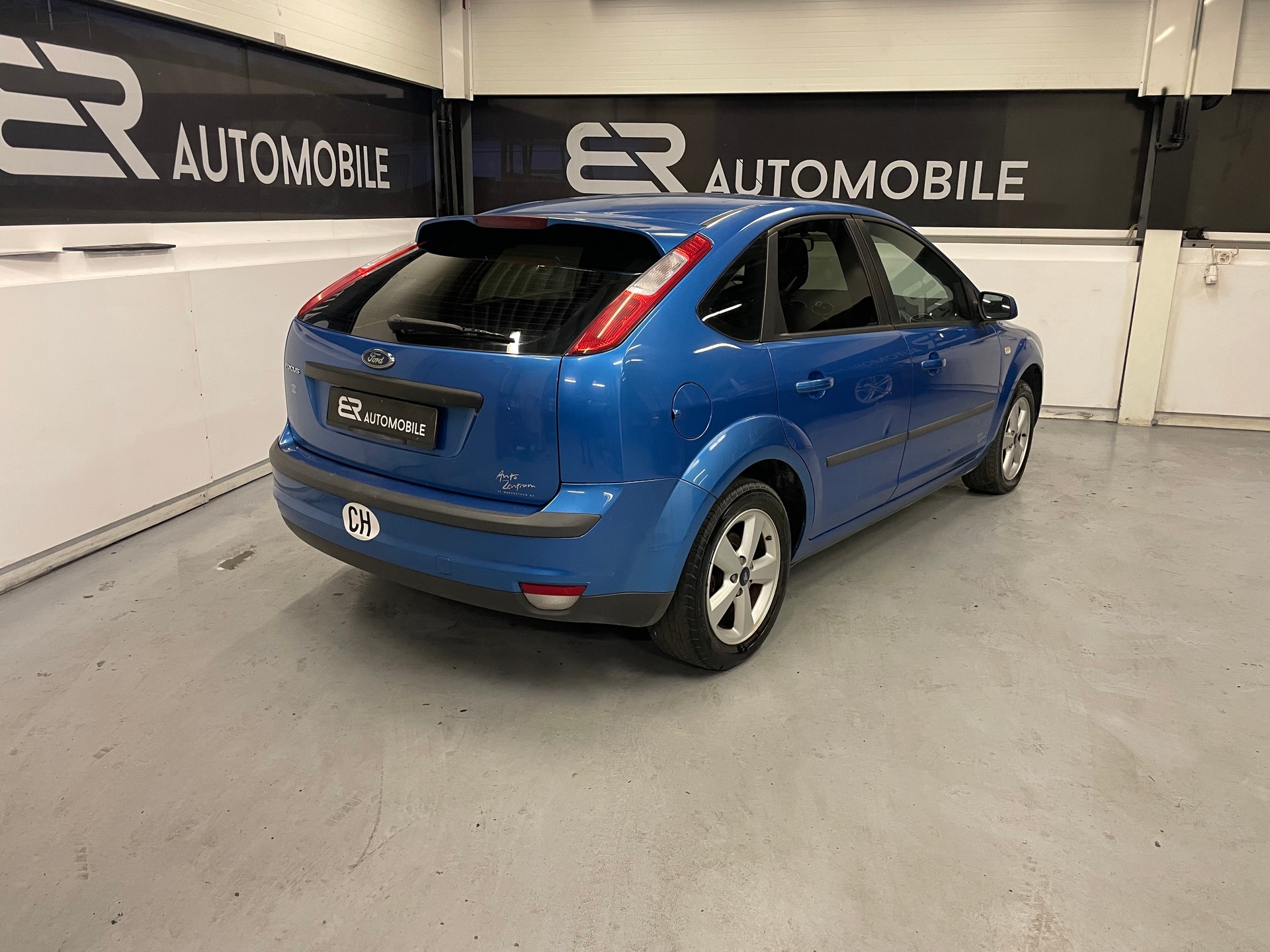 FORD Focus 1.6i VCT Carving-image-3
