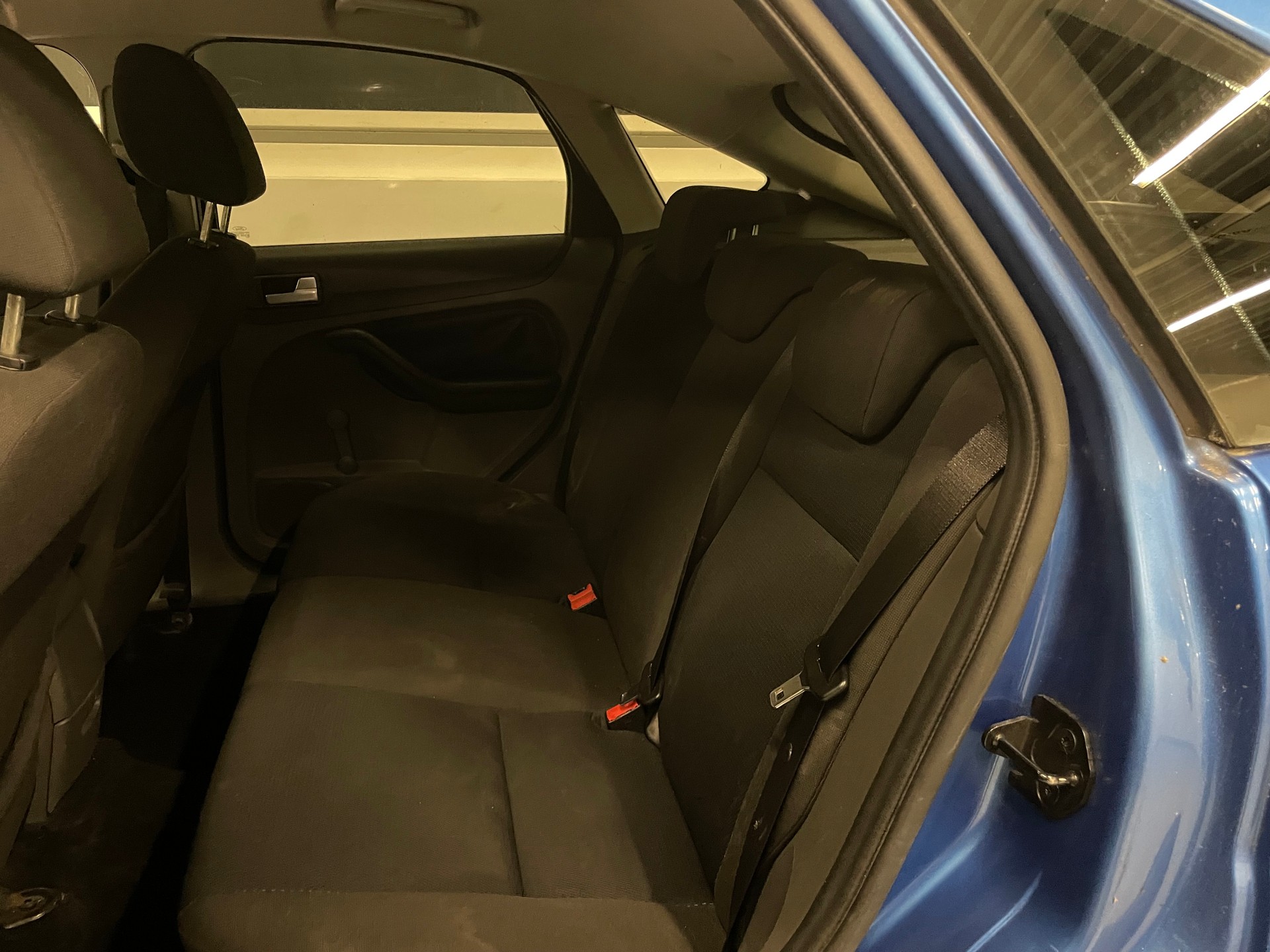 FORD Focus 1.6i VCT Carving-image-12