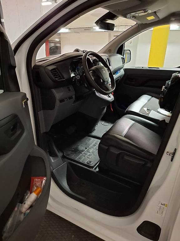 PEUGEOT E-EXPERT-image-3