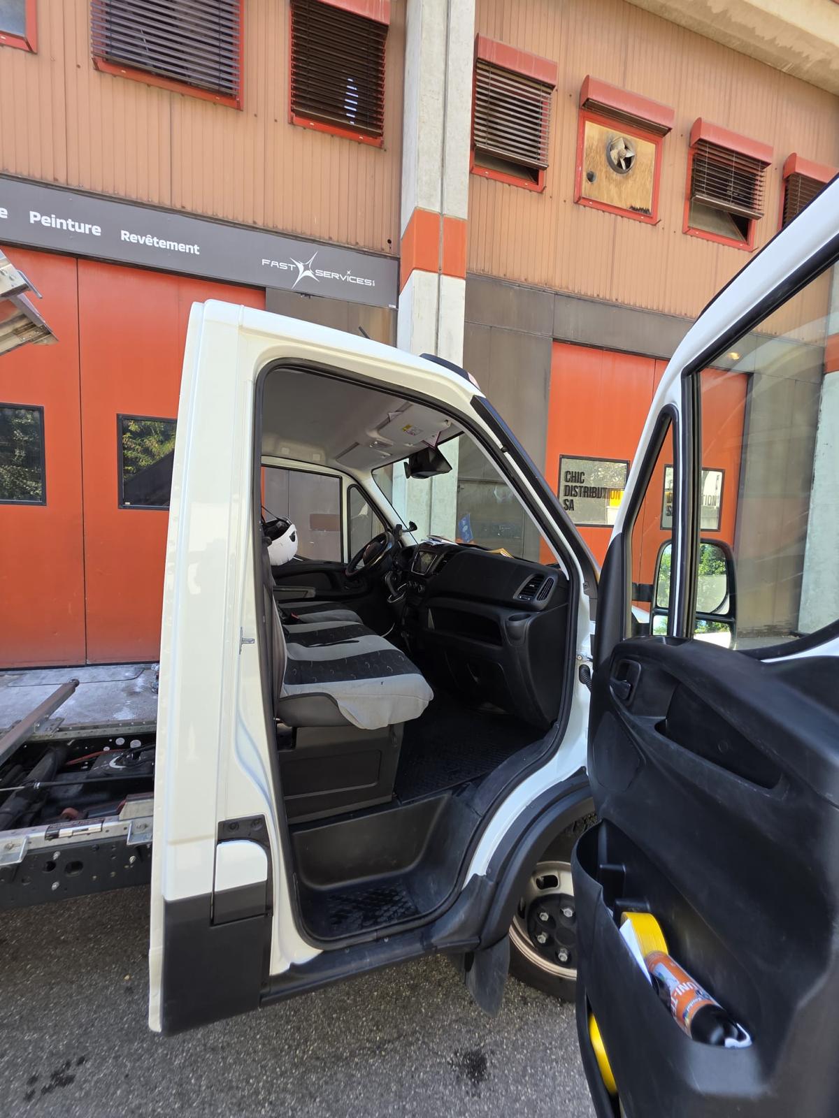 IVECO 35 C 18H A8-image-5