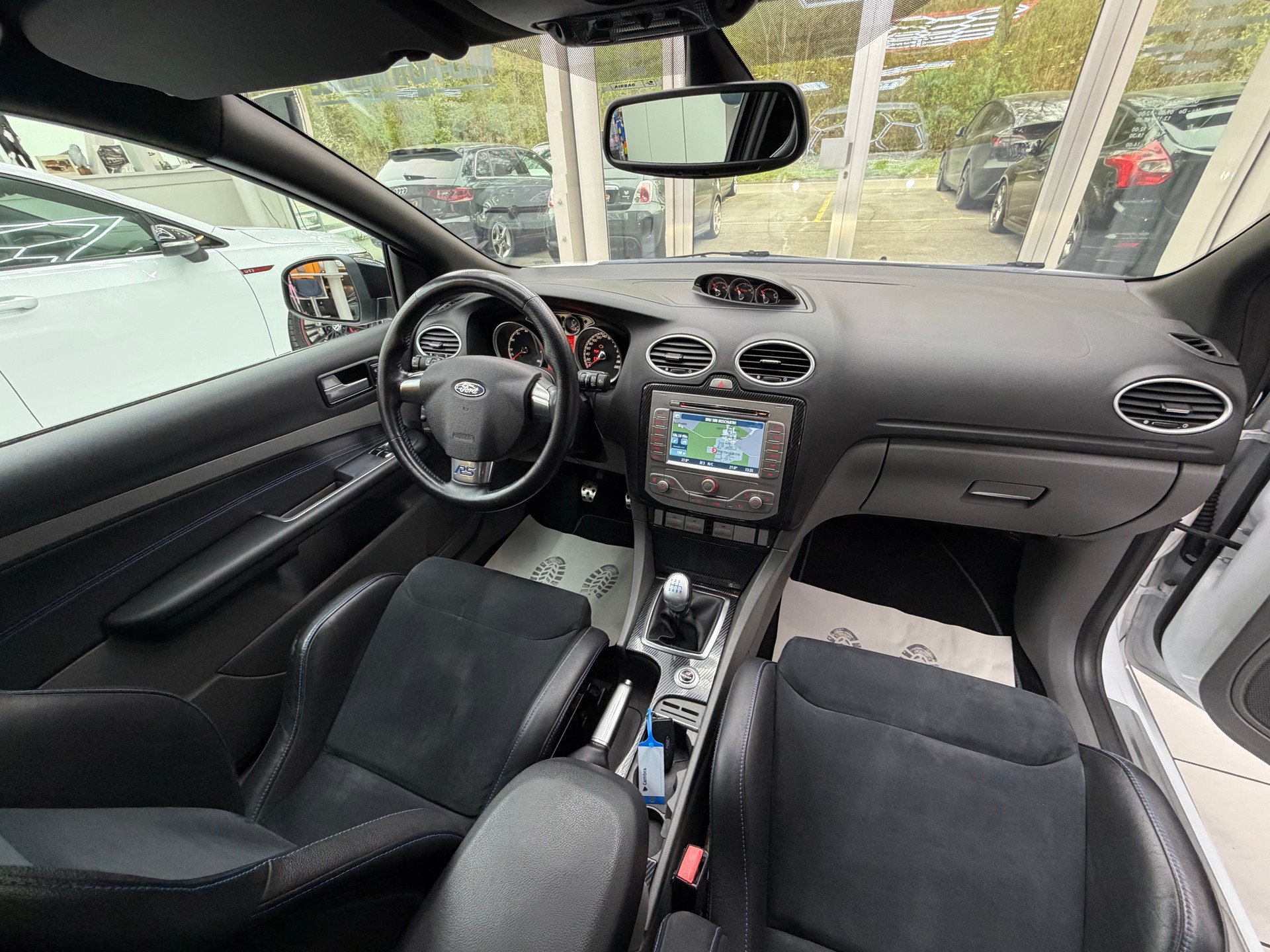 FORD Focus 2.5i Turbo RS-image-14