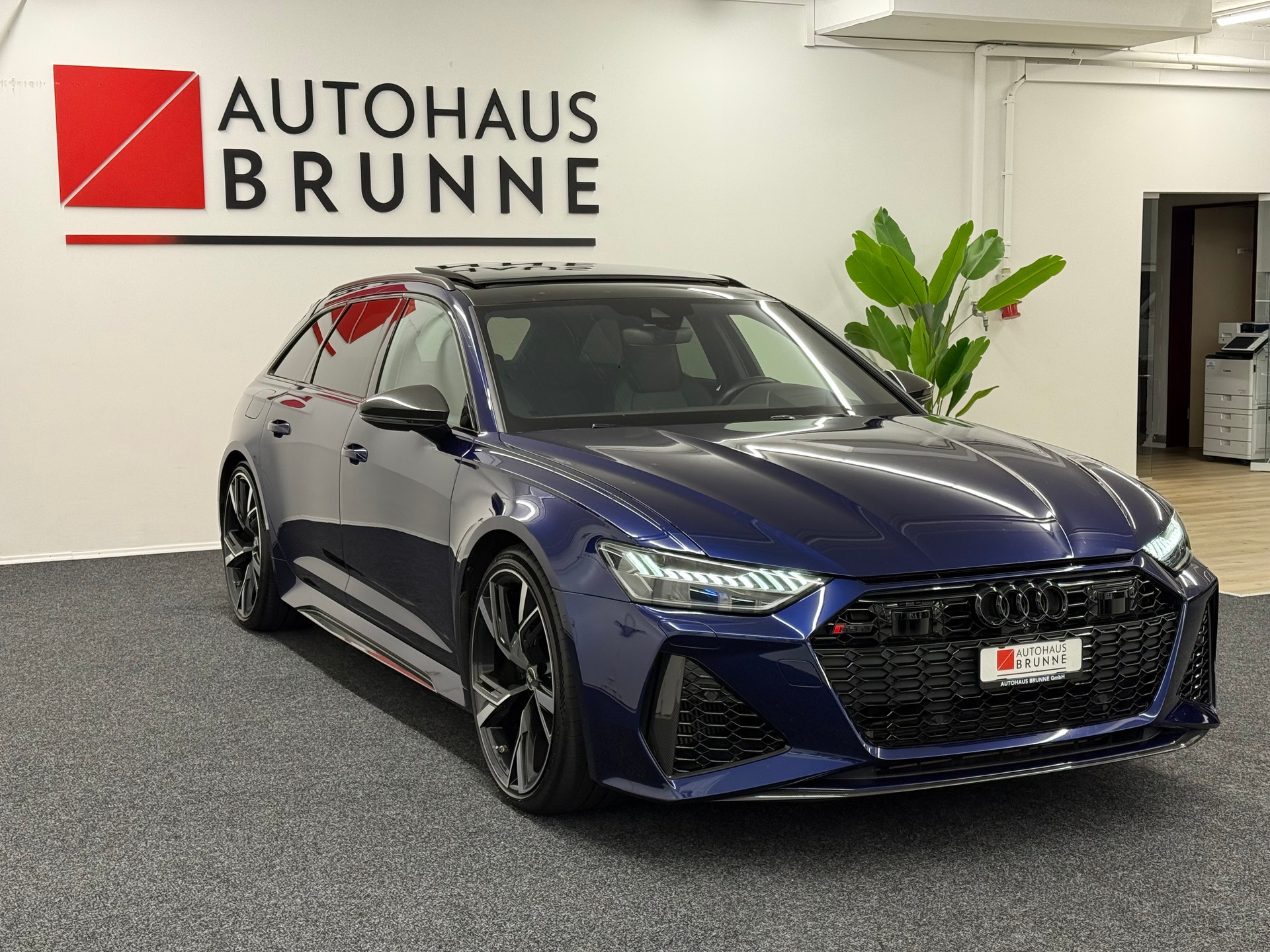 AUDI RS6 Avant 4.0 TFSI V8 quattro-image-2