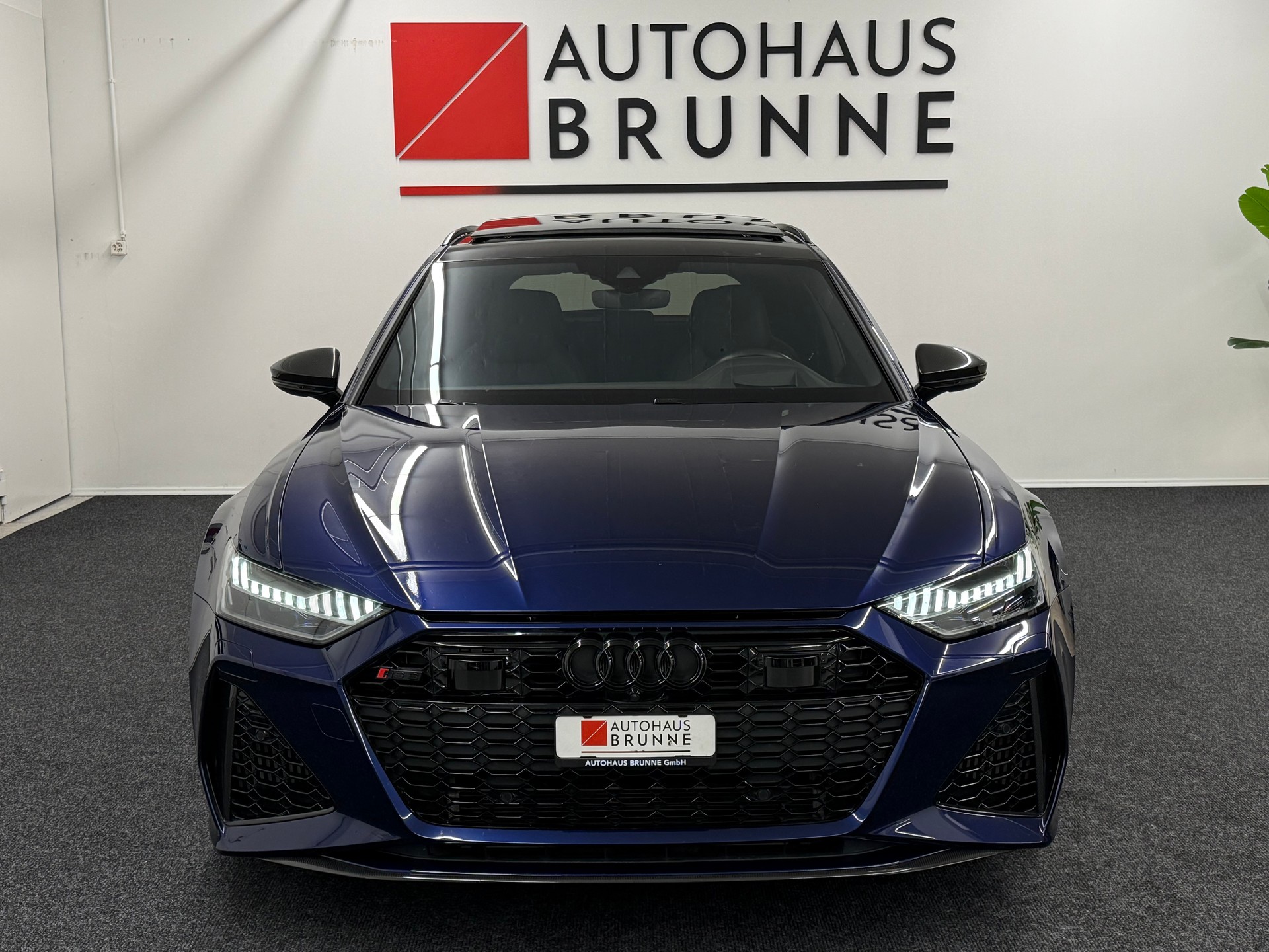 AUDI RS6 Avant 4.0 TFSI V8 quattro-image-1