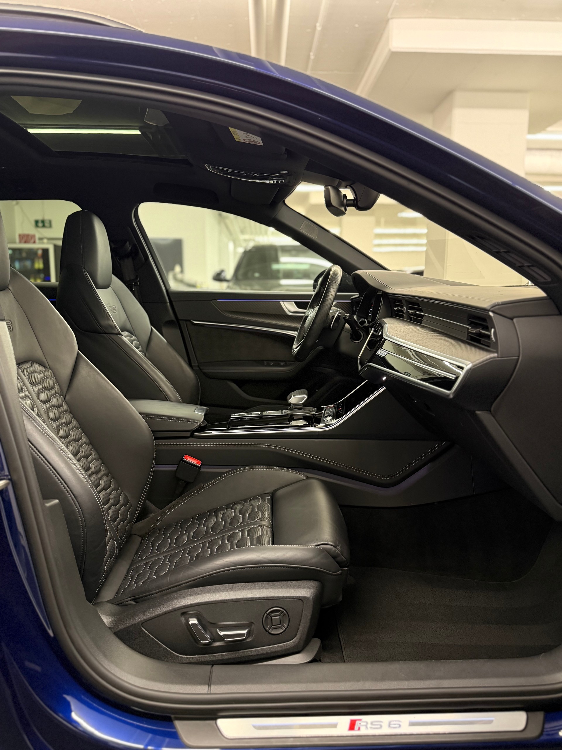 AUDI RS6 Avant 4.0 TFSI V8 quattro-image-28