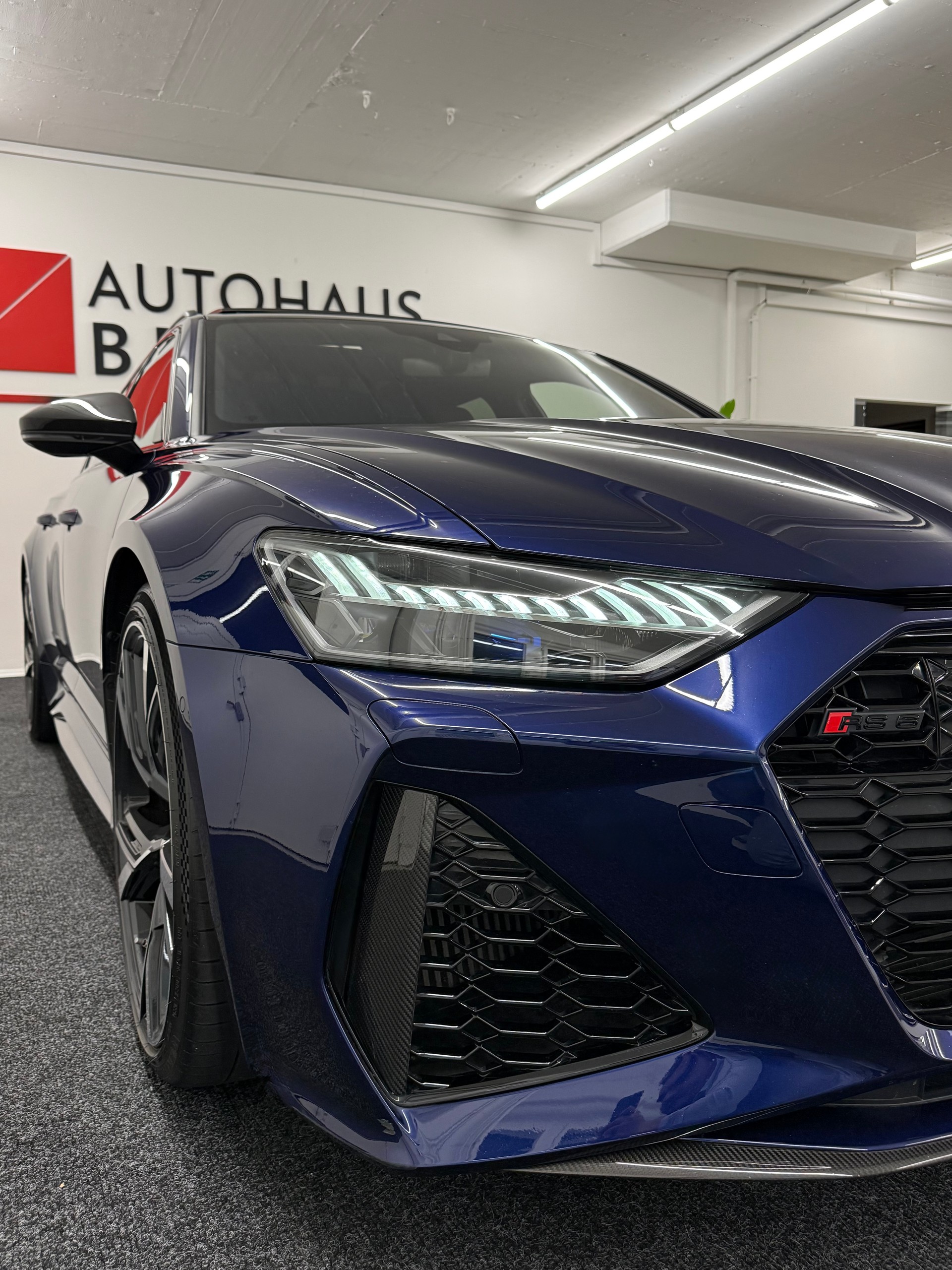 AUDI RS6 Avant 4.0 TFSI V8 quattro-image-14