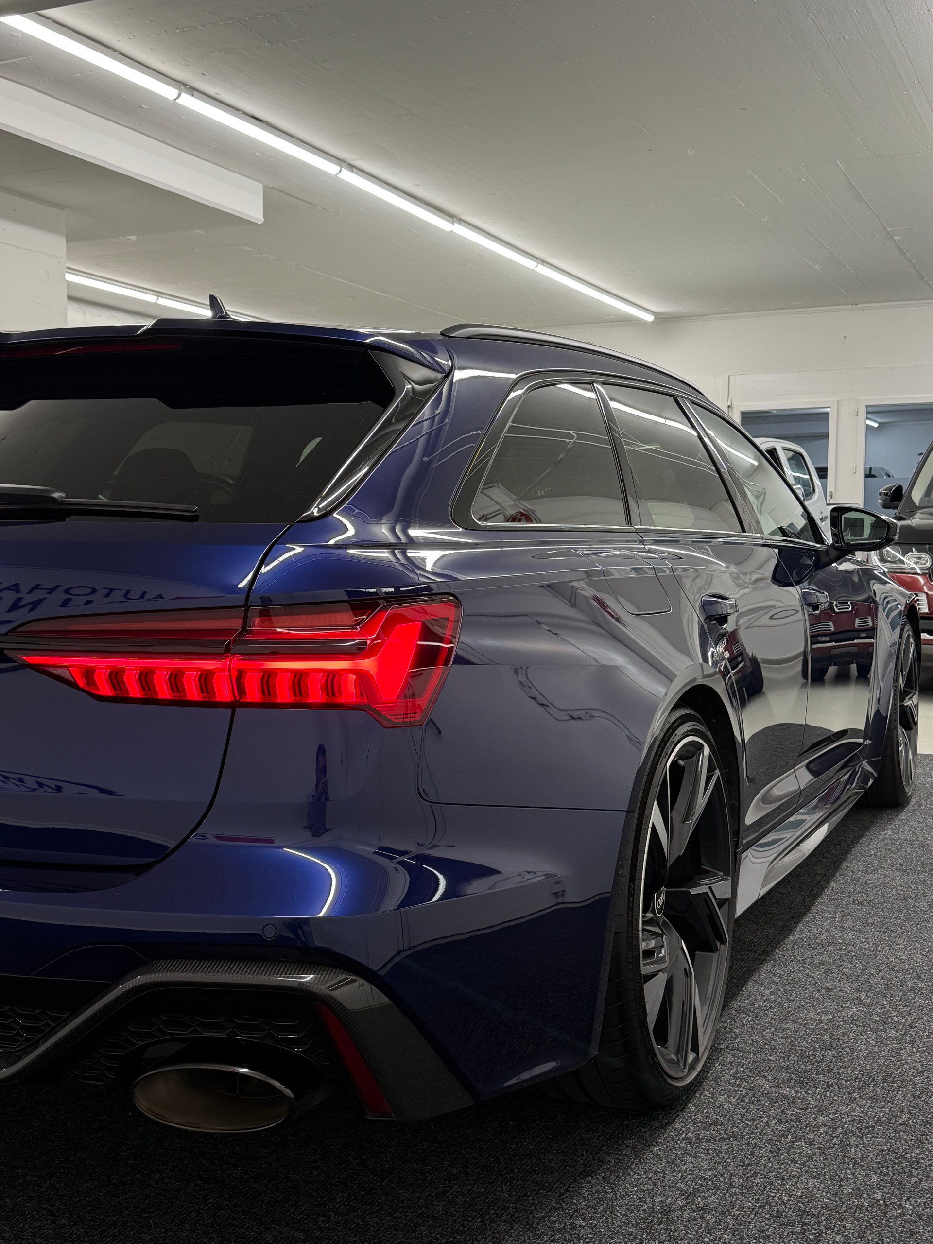 AUDI RS6 Avant 4.0 TFSI V8 quattro-image-4