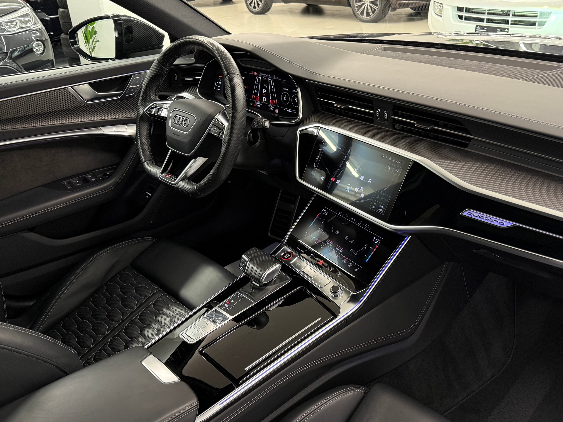 AUDI RS6 Avant 4.0 TFSI V8 quattro-image-26