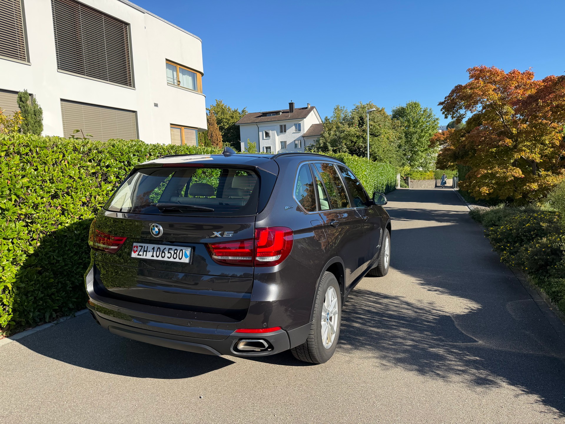 BMW 40e xDrive paddles-image-1
