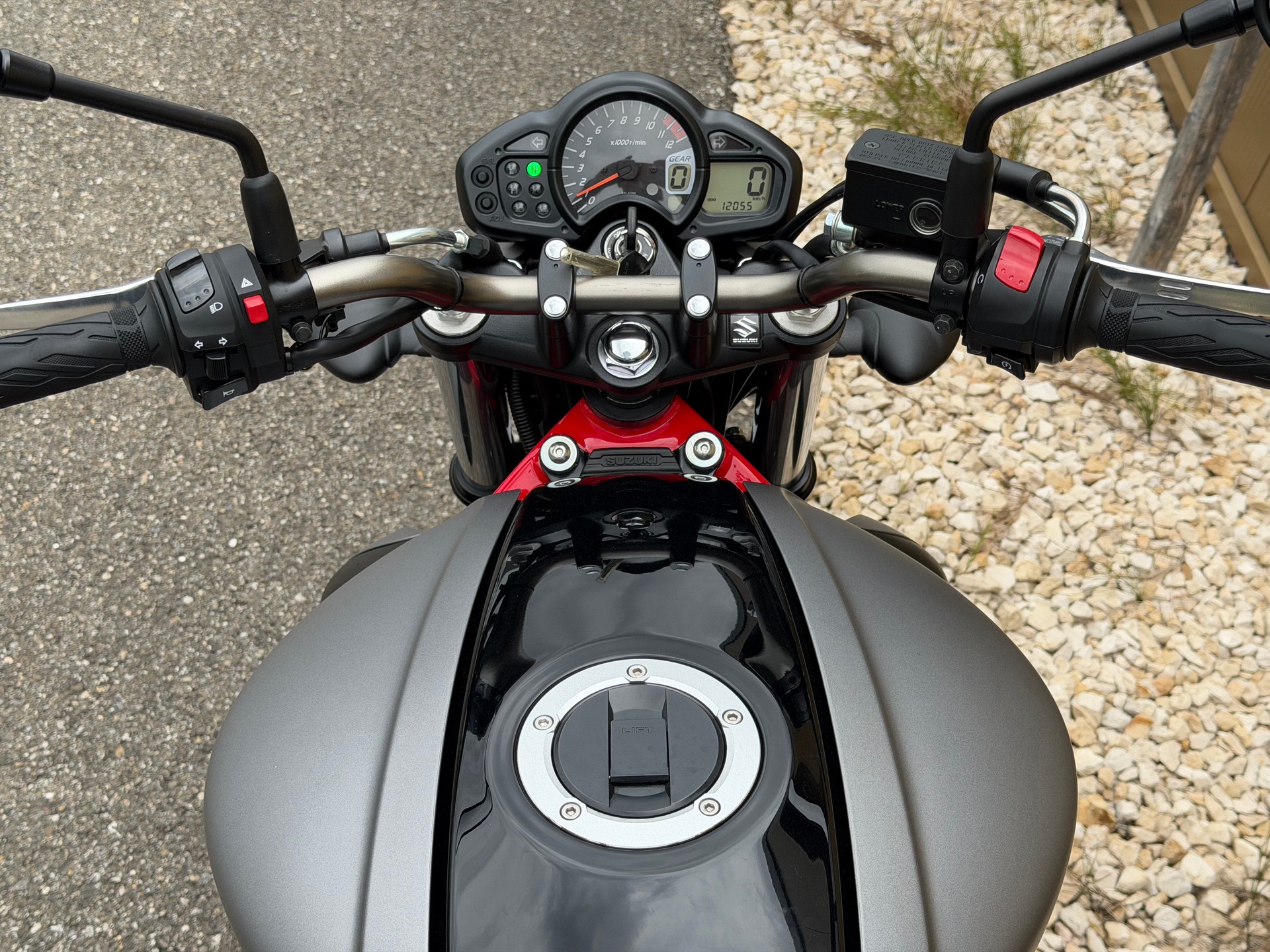SUZUKI SFV 650 Gladius ABS-image-15