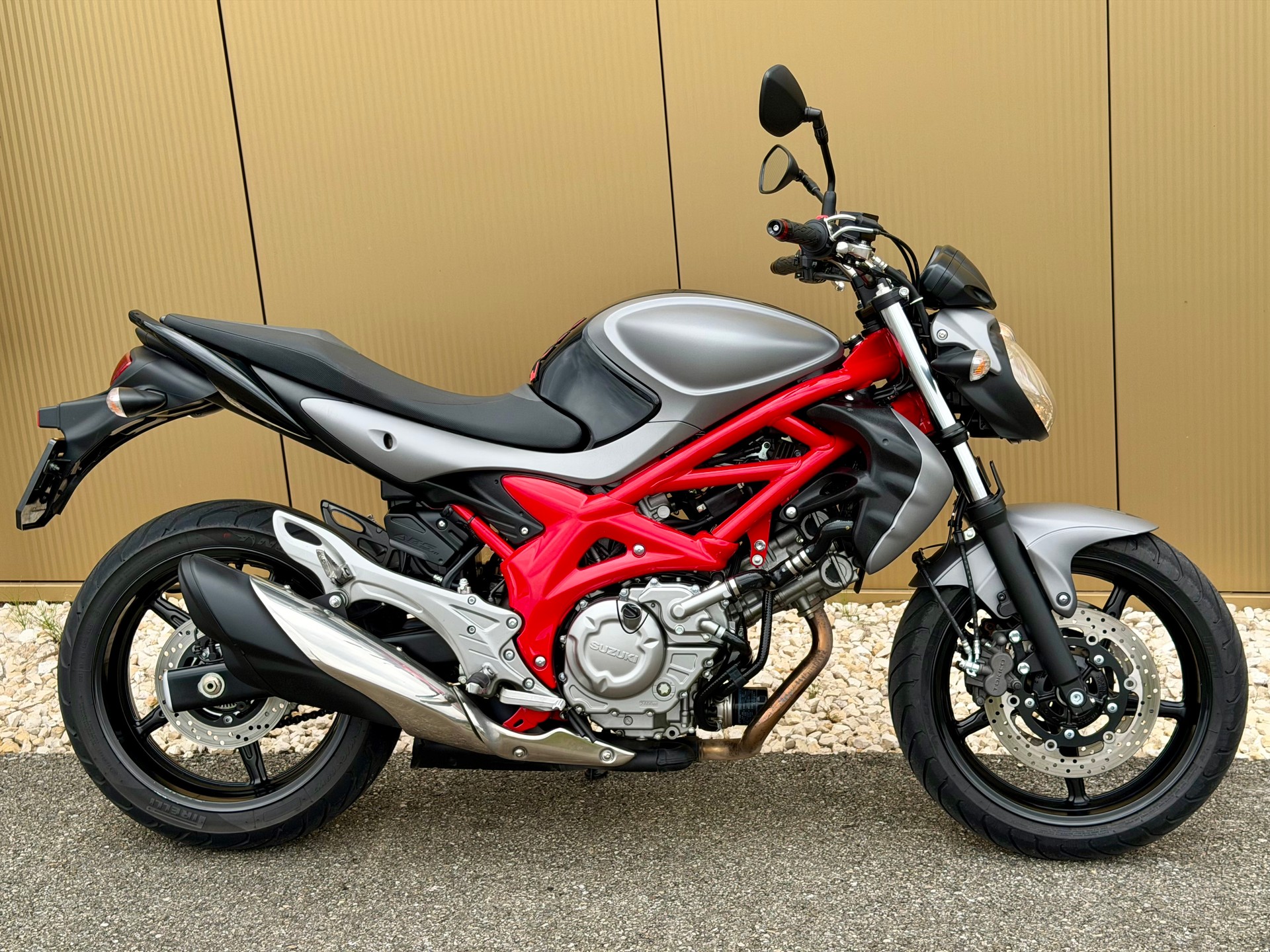 SUZUKI SFV 650 Gladius ABS-showroom-element-3