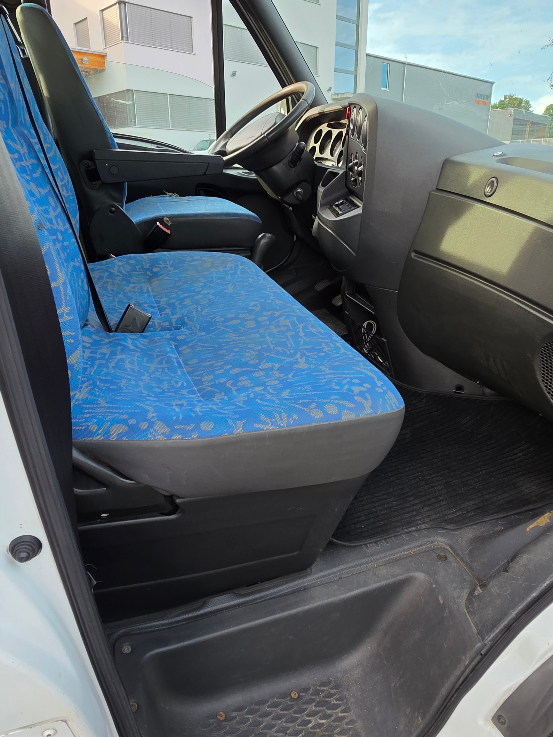 IVECO 35c13-image-8
