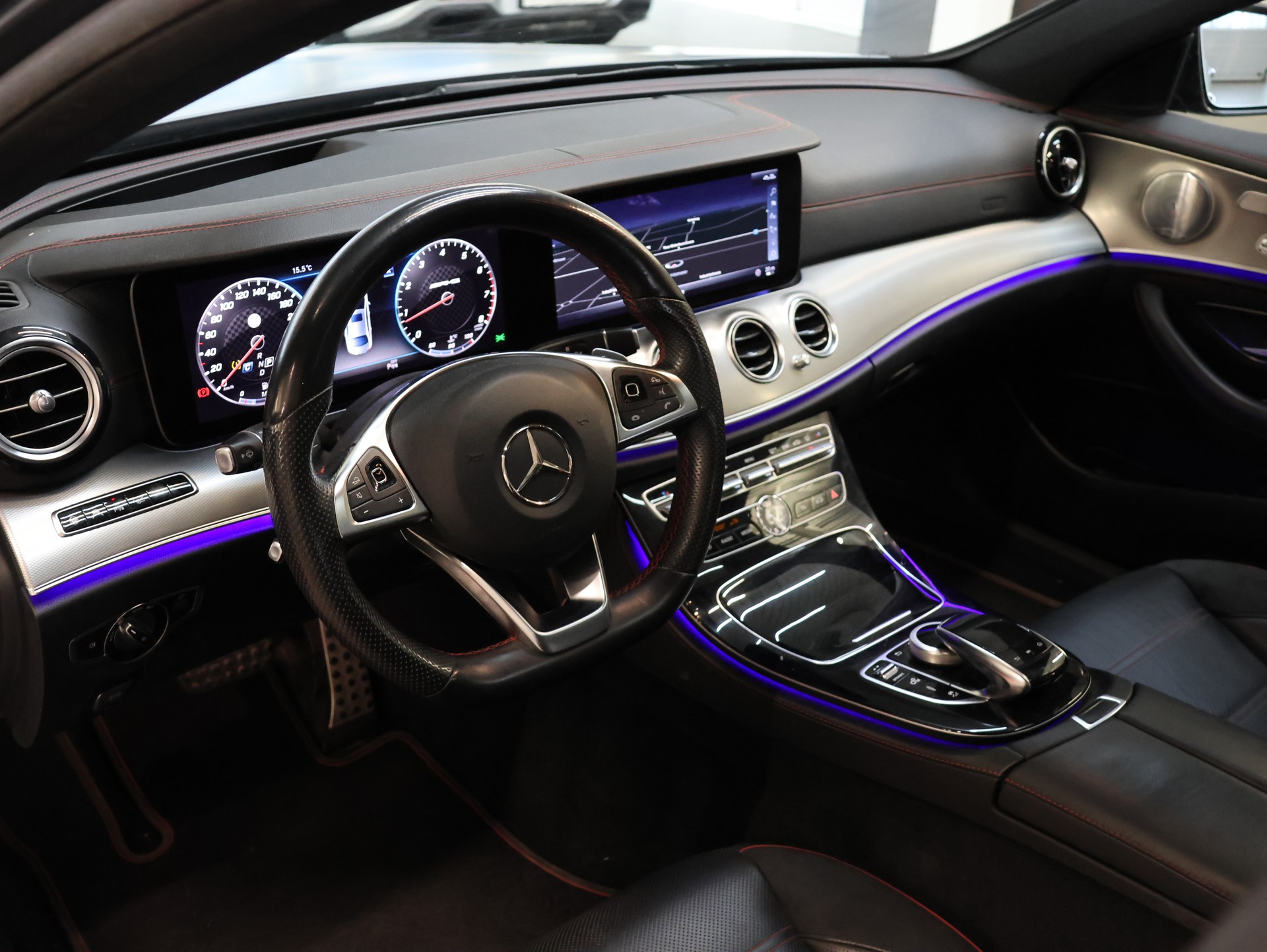 MERCEDES-BENZ E 43 AMG 4Matic 9G-Tronic *DESIGNO-MAGNO*-image-9