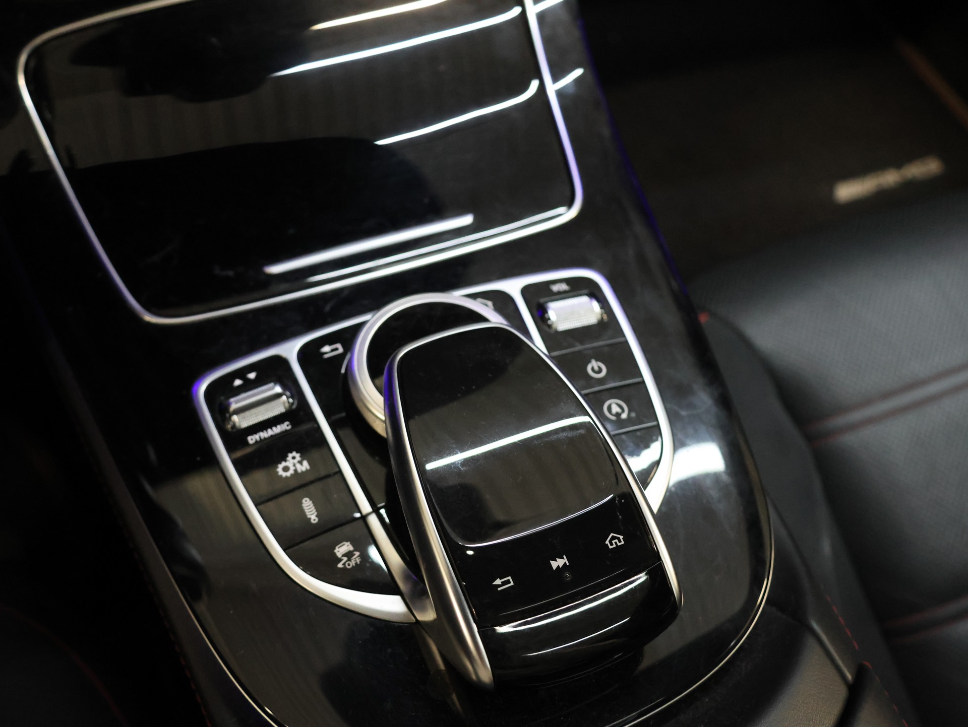 MERCEDES-BENZ E 43 AMG 4Matic 9G-Tronic *DESIGNO-MAGNO*-image-16