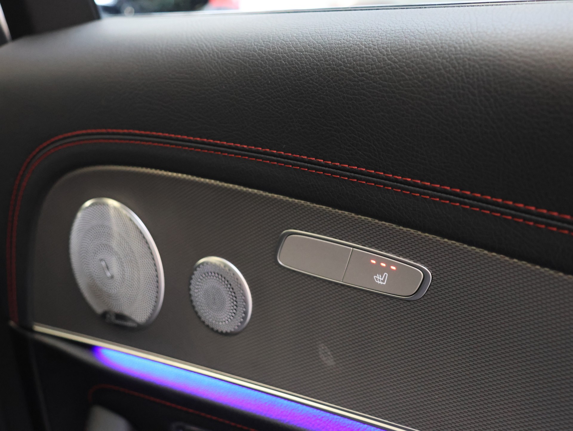 MERCEDES-BENZ E 43 AMG 4Matic 9G-Tronic *DESIGNO-MAGNO*-image-19