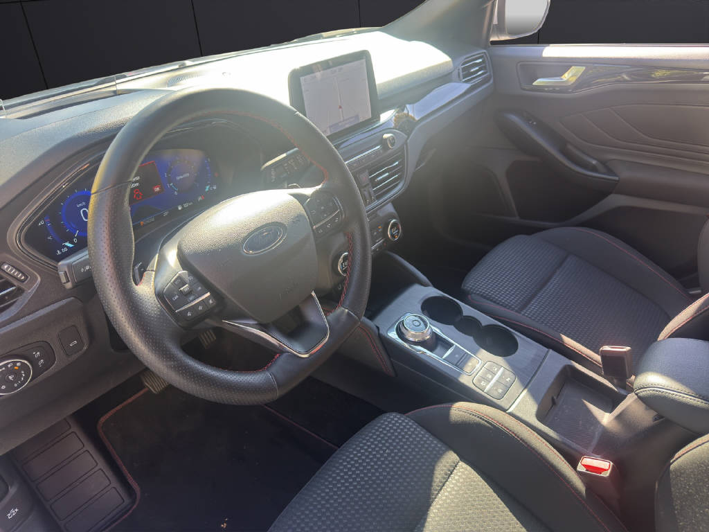 FORD Focus Station Wagon 1.5i EcoB SCTi 150 ST-Line X-image-7
