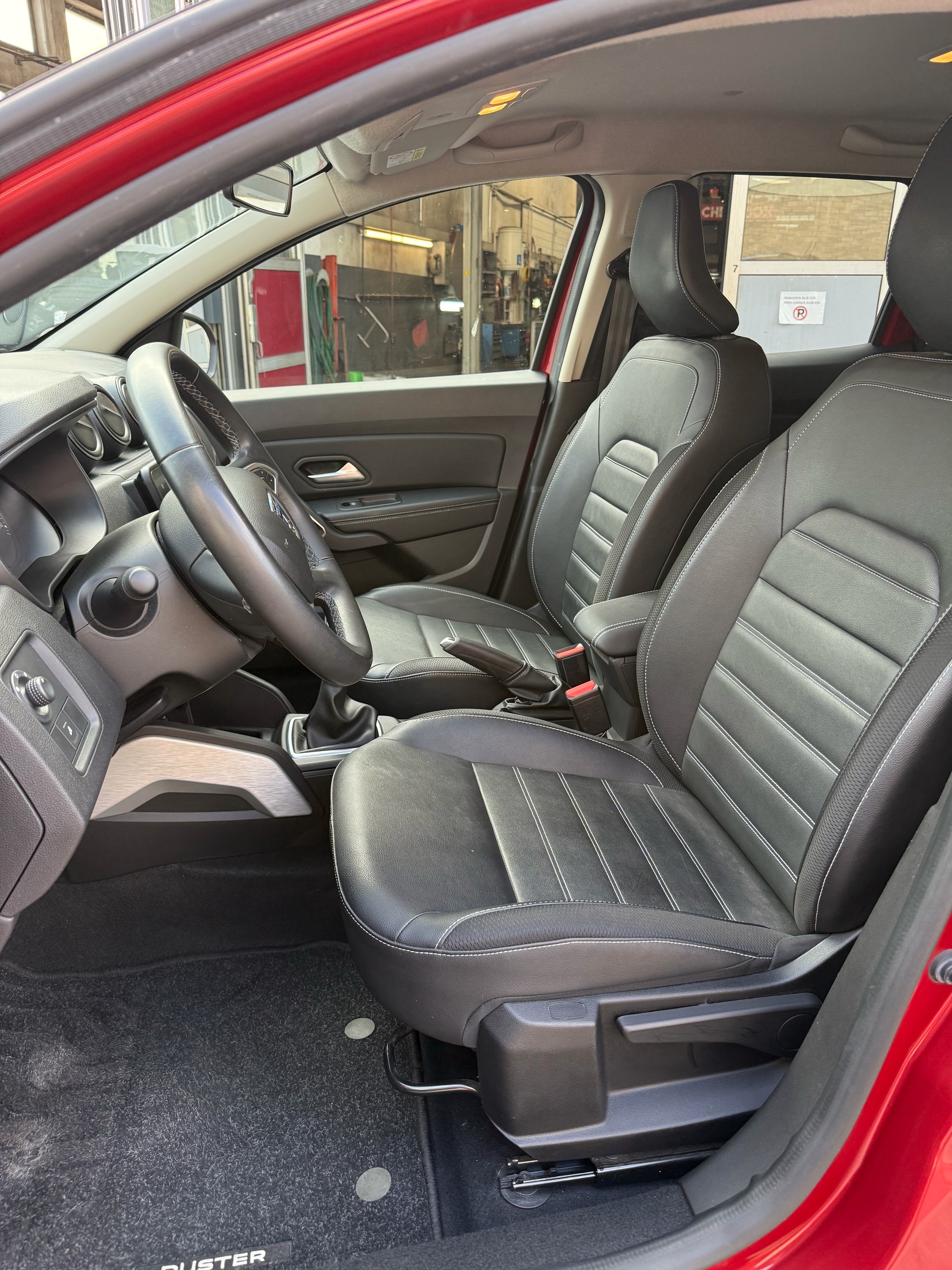 DACIA Duster TCe 150 Prestige 4x4-image-9