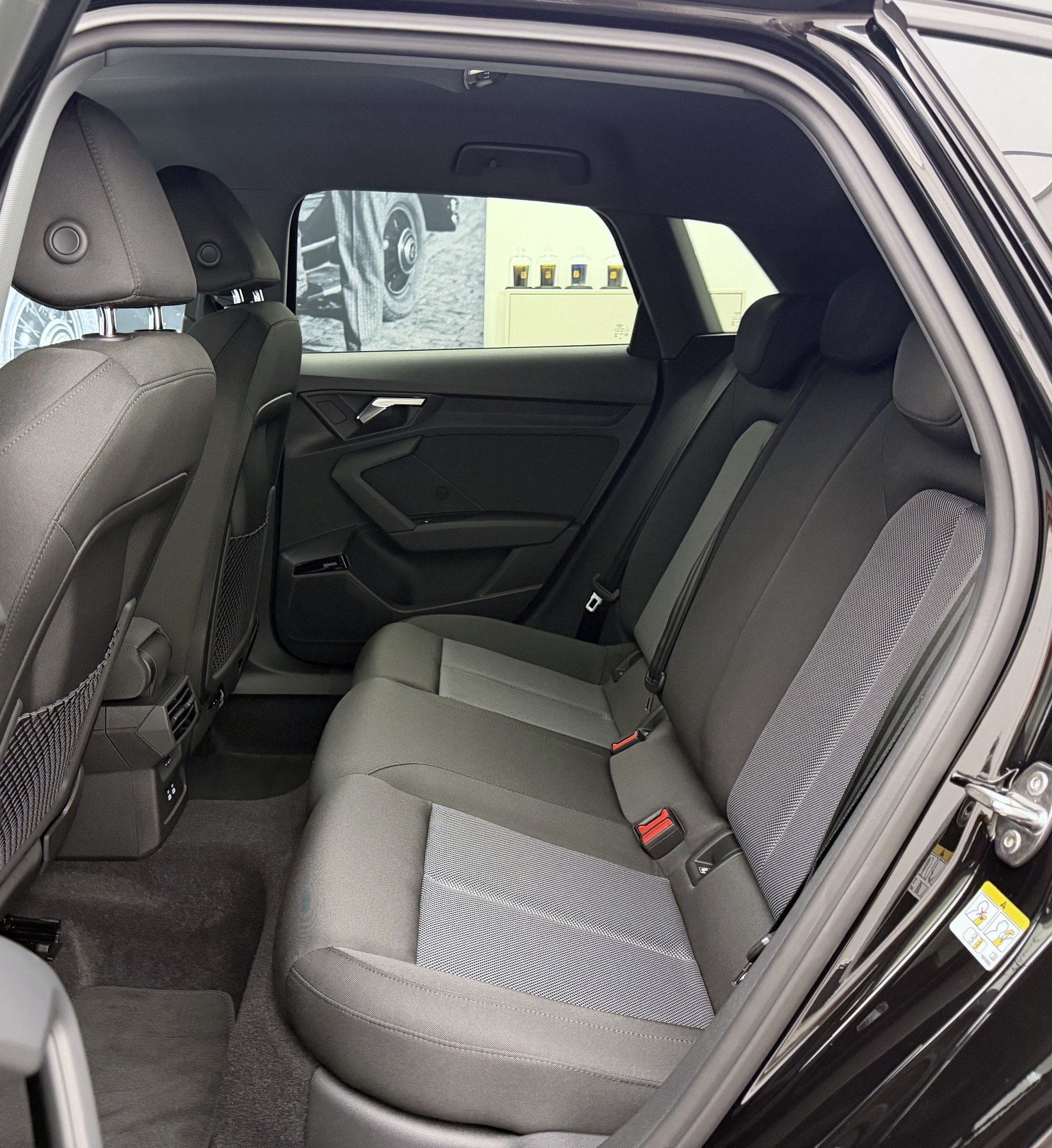 AUDI A3 Sportback TFSI 110 kW Attraction S tronic-image-19
