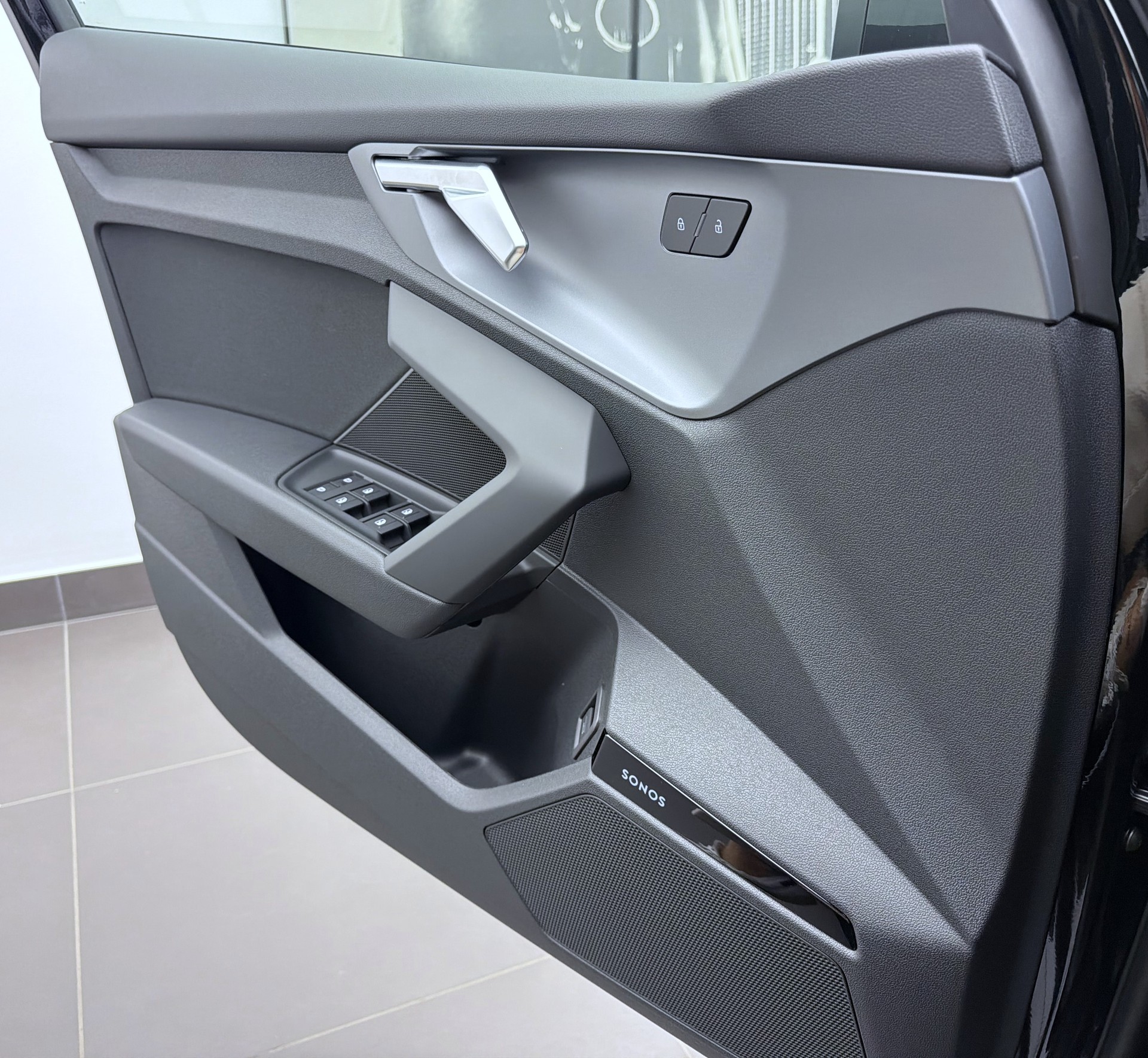 AUDI A3 Sportback TFSI 110 kW Attraction S tronic-image-4