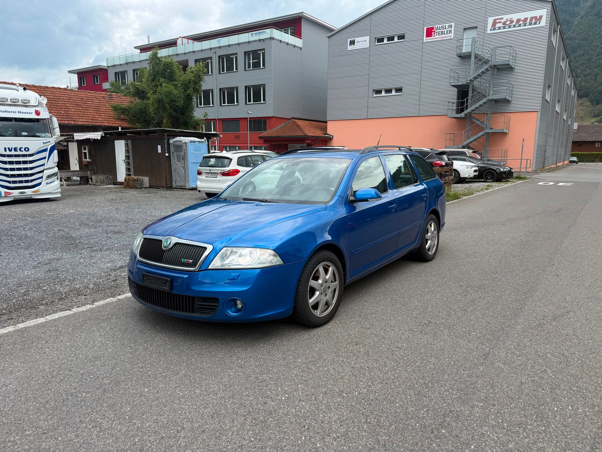 SKODA Octavia 2.0 TFSI RS-image-1