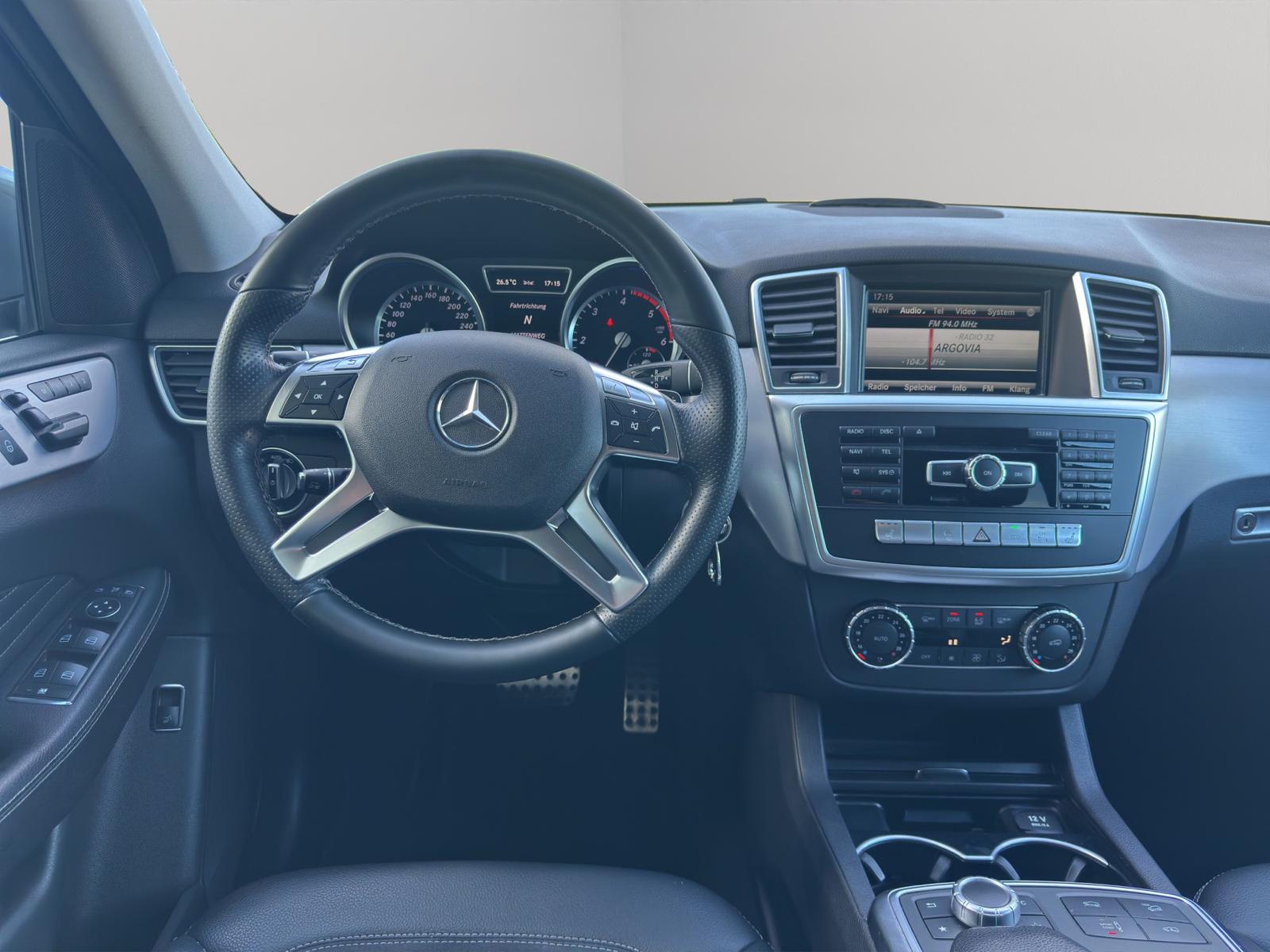 MERCEDES-BENZ ML 350 BlueTEC Executive 4Matic 7G-Tronic-image-15