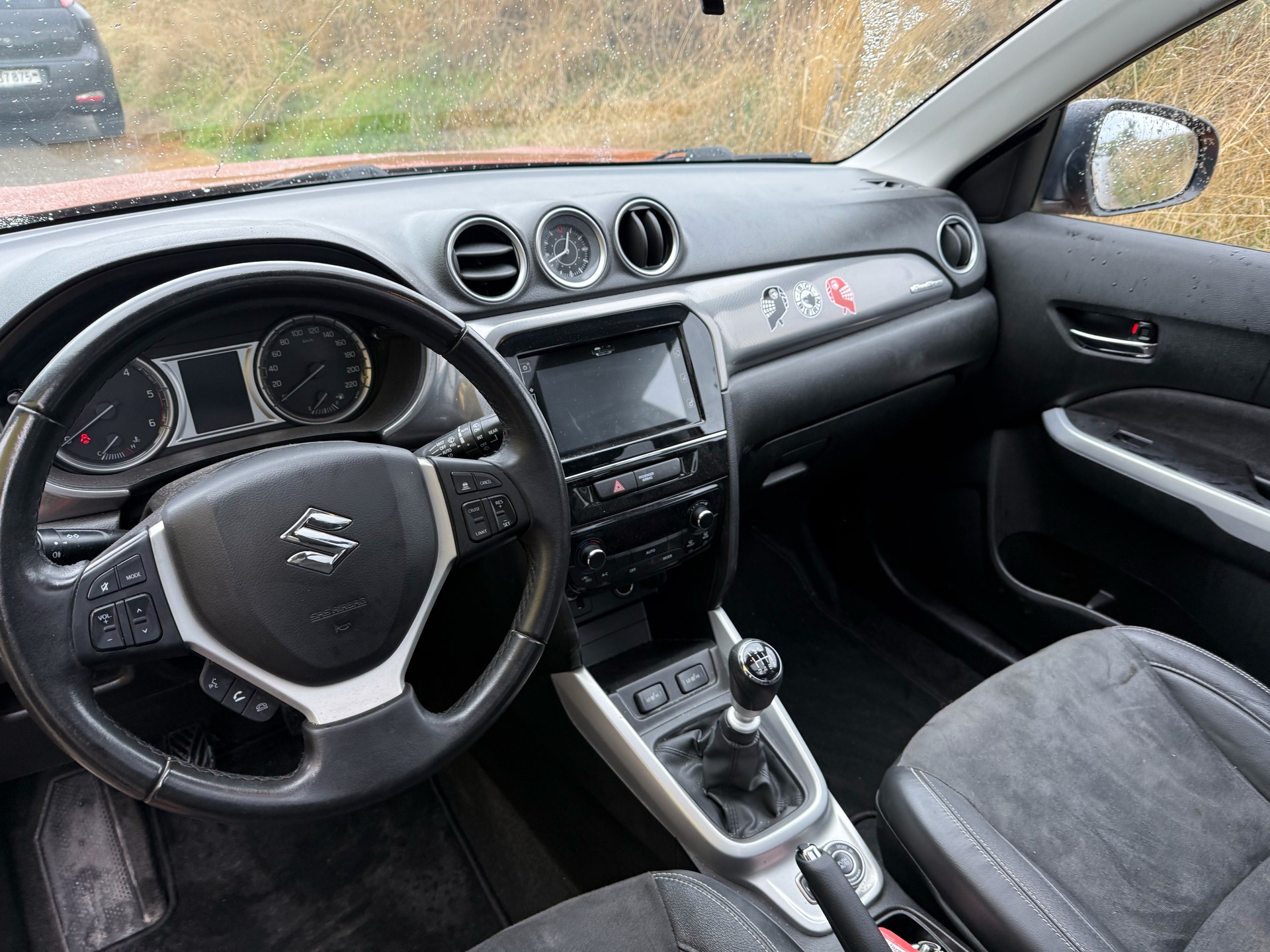 SUZUKI Vitara 1.6 TD Sergio Cellano Top-image-5